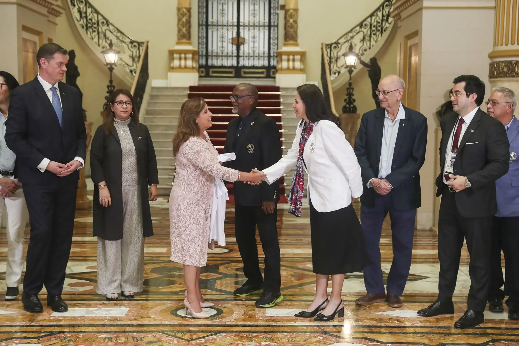 Presidenta Dina Boluarte sostuvo reunión con la comisión de evaluación de Panan Sports.
Foto: ANDINA/Prensa Presidencia