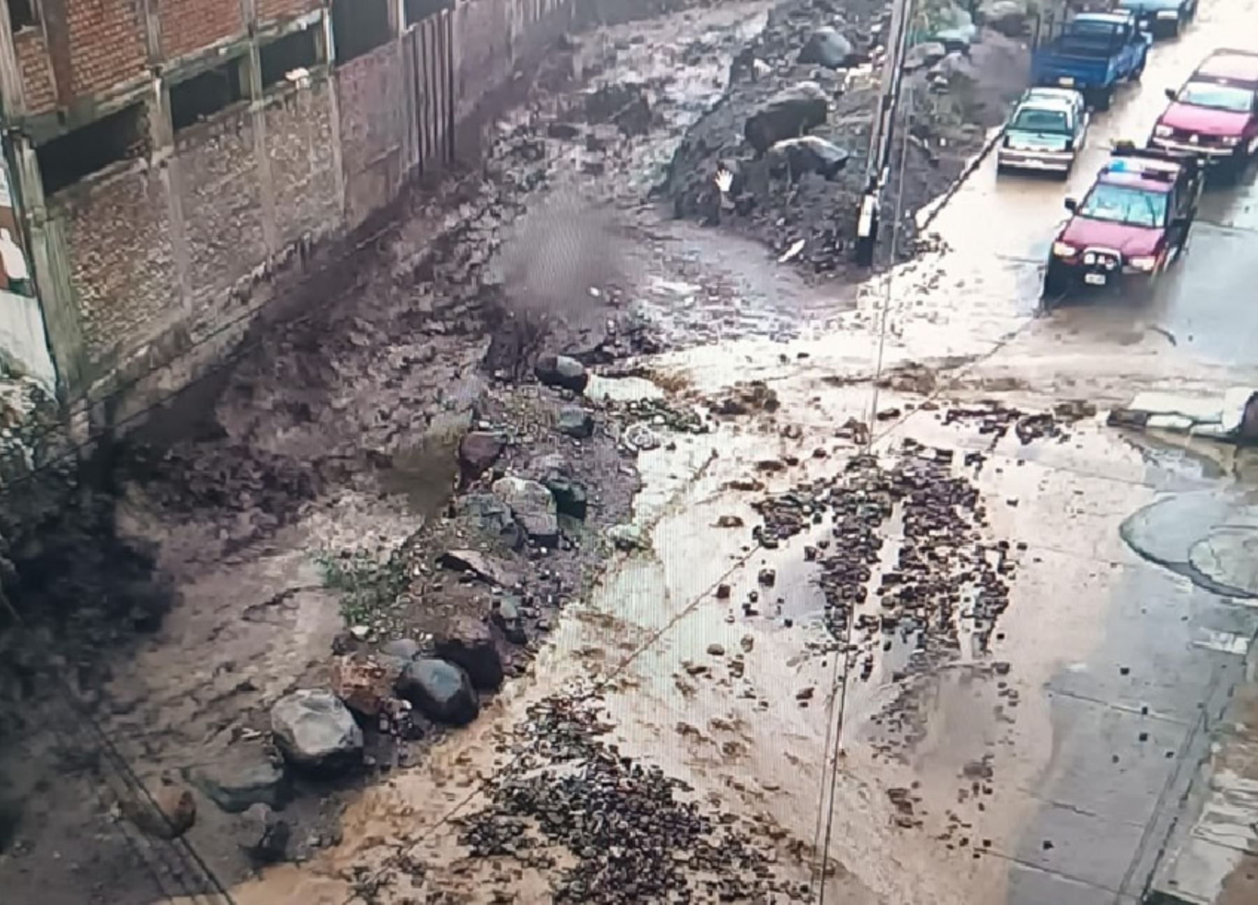 El distrito de Paucarpata es el distrito más afectado por las lluvias intensas registradas ayer en Arequipa. Varias viviendas y calles sufrieron daños por las fuertes precipitaciones. ANDINA/Difusión