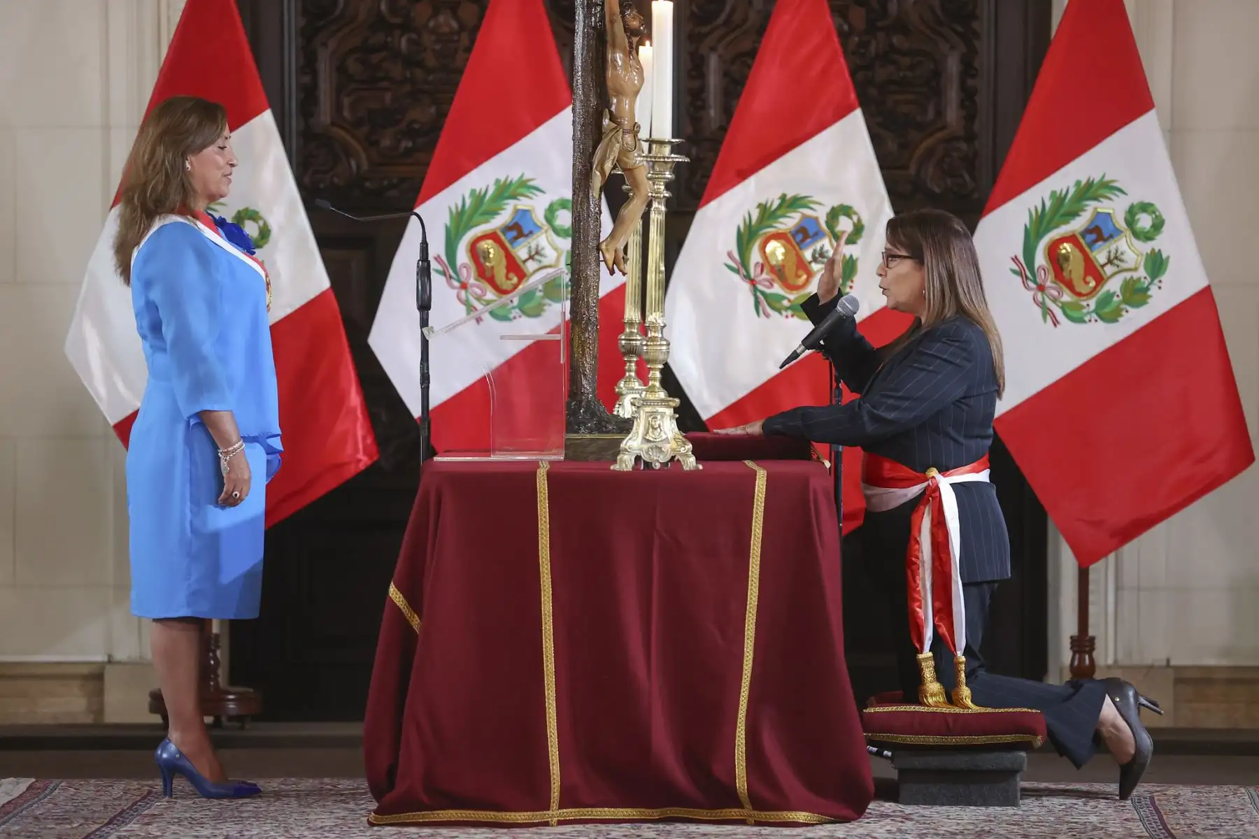 Presidenta de la república, Dina Boluarte toma juramento a nuevo Gabinete Ministerial.
Foto: ANDINA/Prensa Presidencia