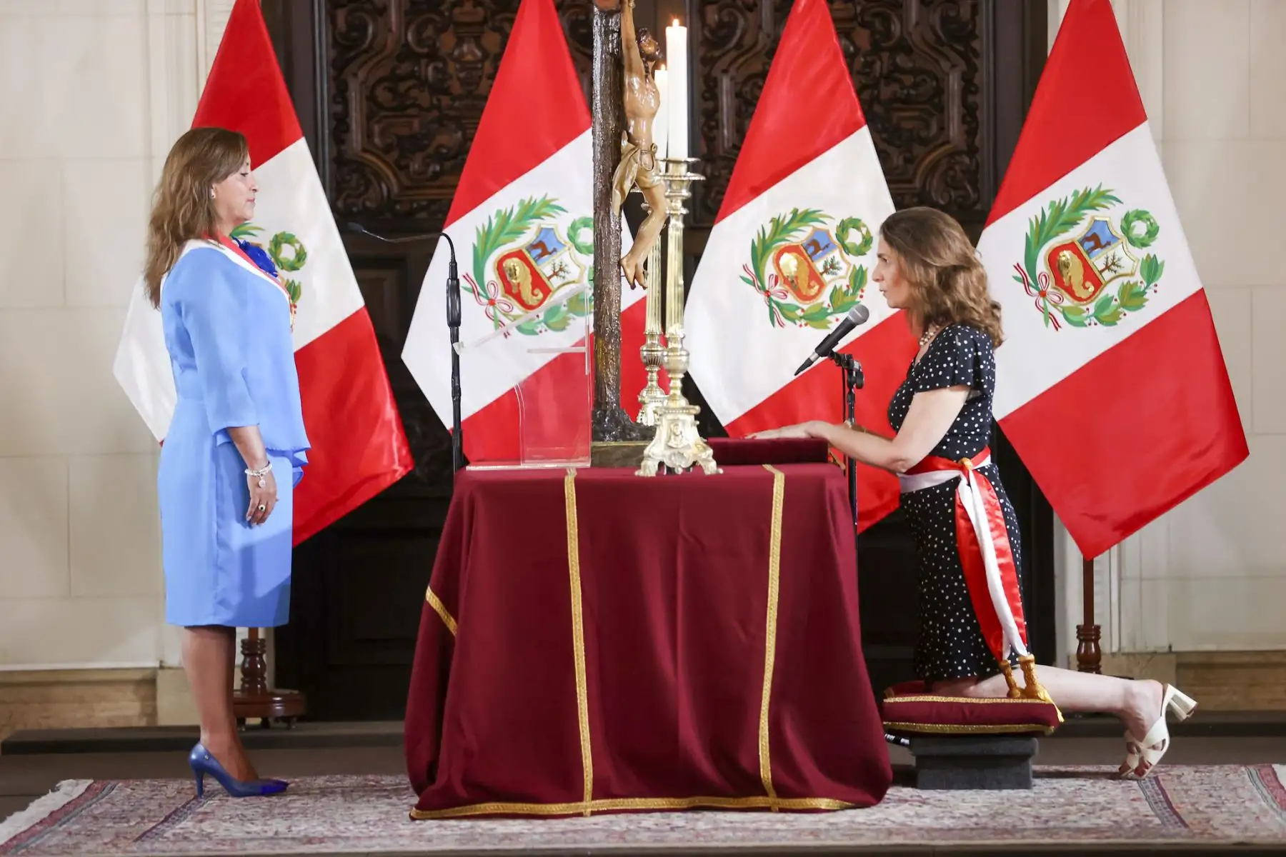 Presidenta de la república, Dina Boluarte toma juramento a nuevo Gabinete Ministerial.
Foto: ANDINA/Prensa Presidencia