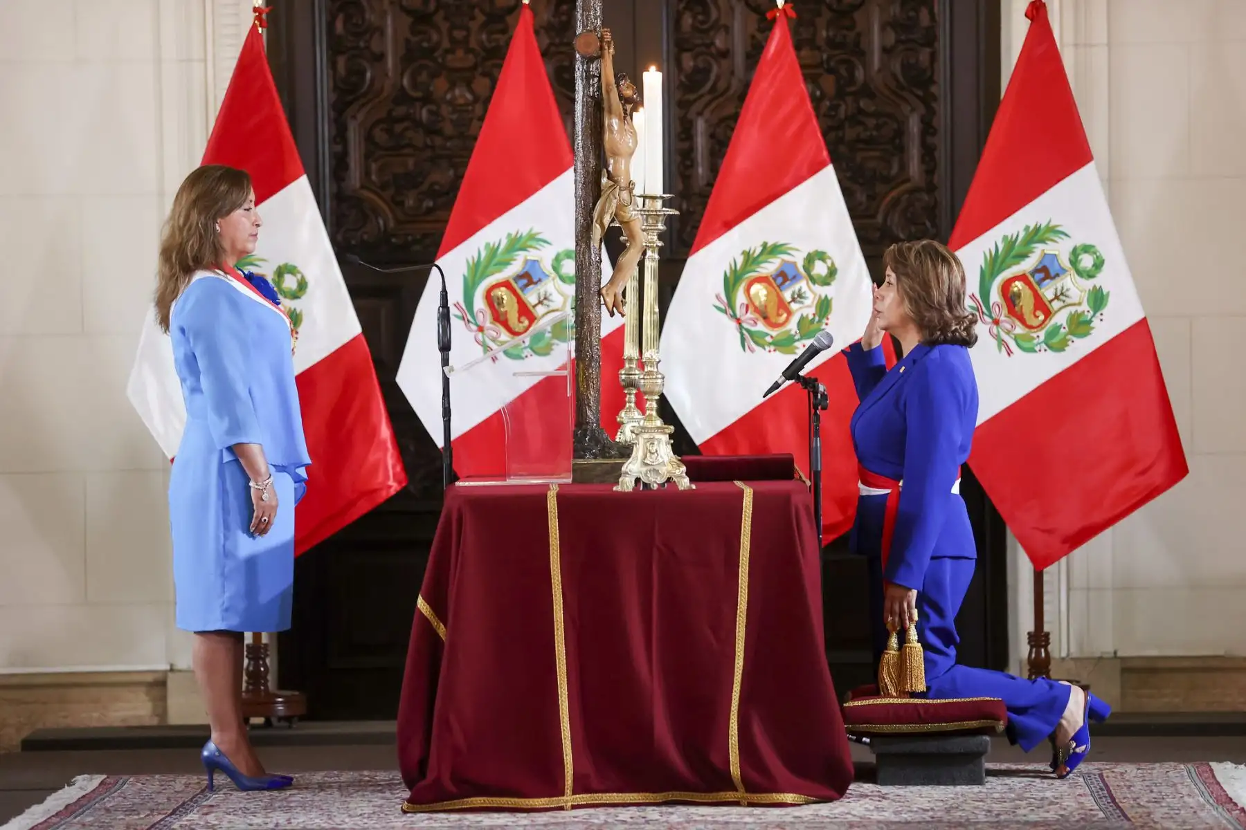 Presidenta de la república, Dina Boluarte toma juramento a nuevo Gabinete Ministerial.
Foto: ANDINA/Prensa Presidencia