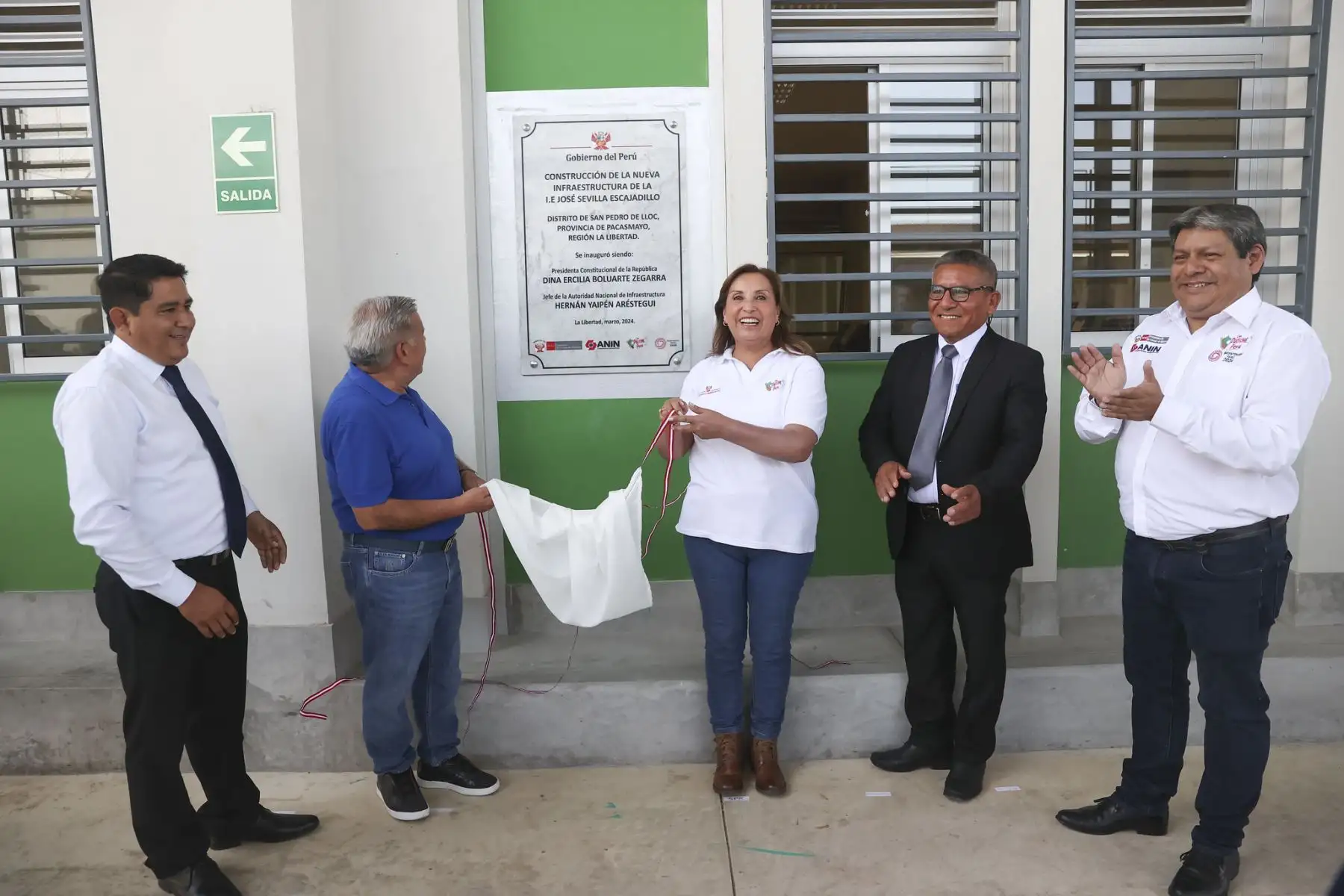 Presidenta Dina Boluarte entrega nuevas instalaciones del colegio Jose Sevilla Escajadillo en La Libertad.
Foto: ANDINA/Prensa Presidencia