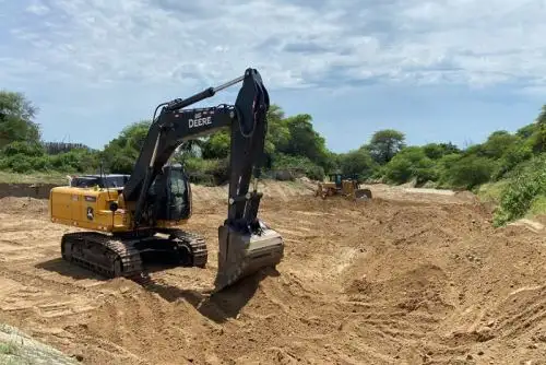 ANDINA/Difusión. ANA continua labores de limpieza y descolmatación de ríos entre regiones Ica y Tumbes