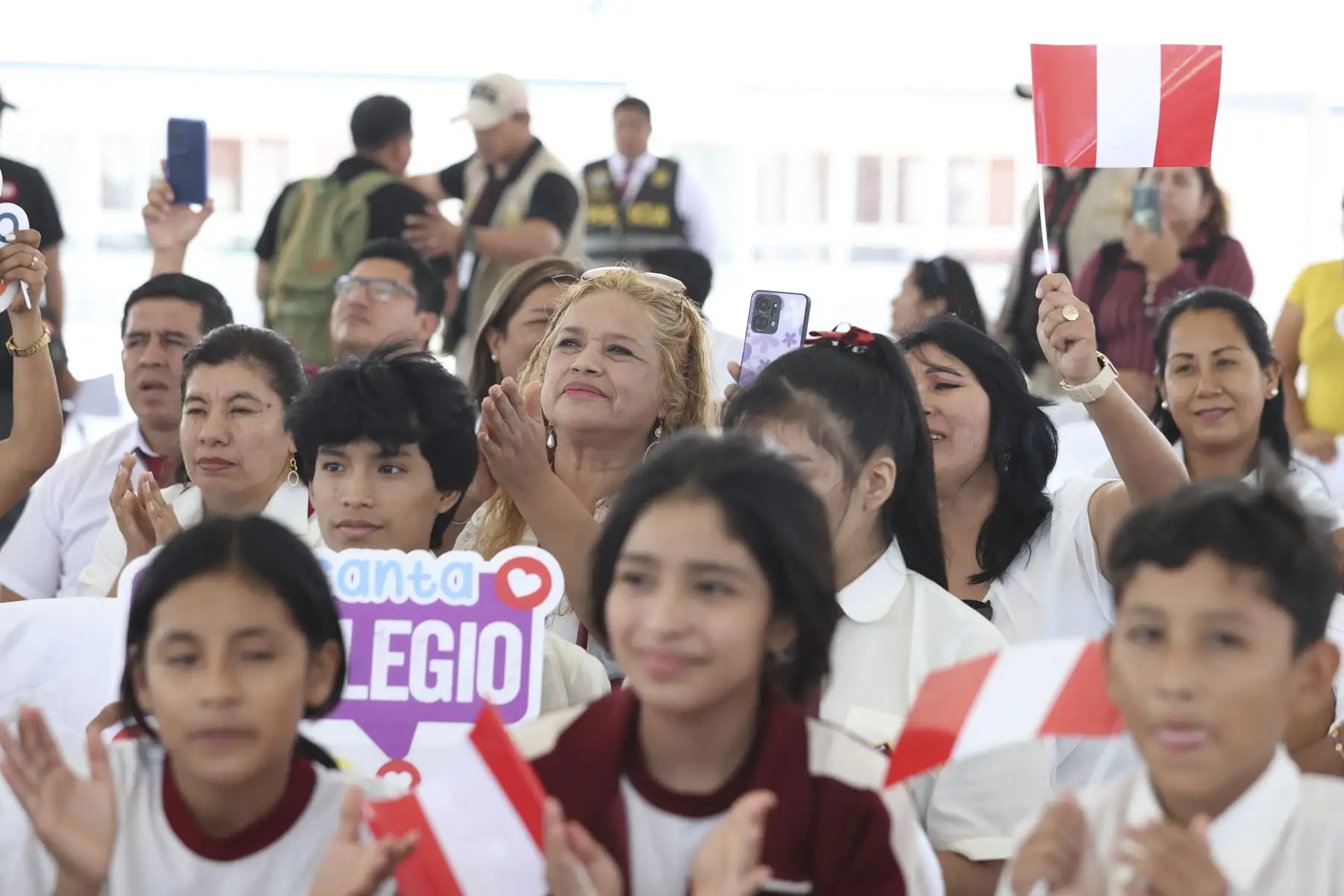 Presidenta Dina Boluarte se hace presente en la inauguración de nuevas instalaciones del colegio Villa María en nuevo Chimbote. Foto: ANDINA/ Prensa Presidencia