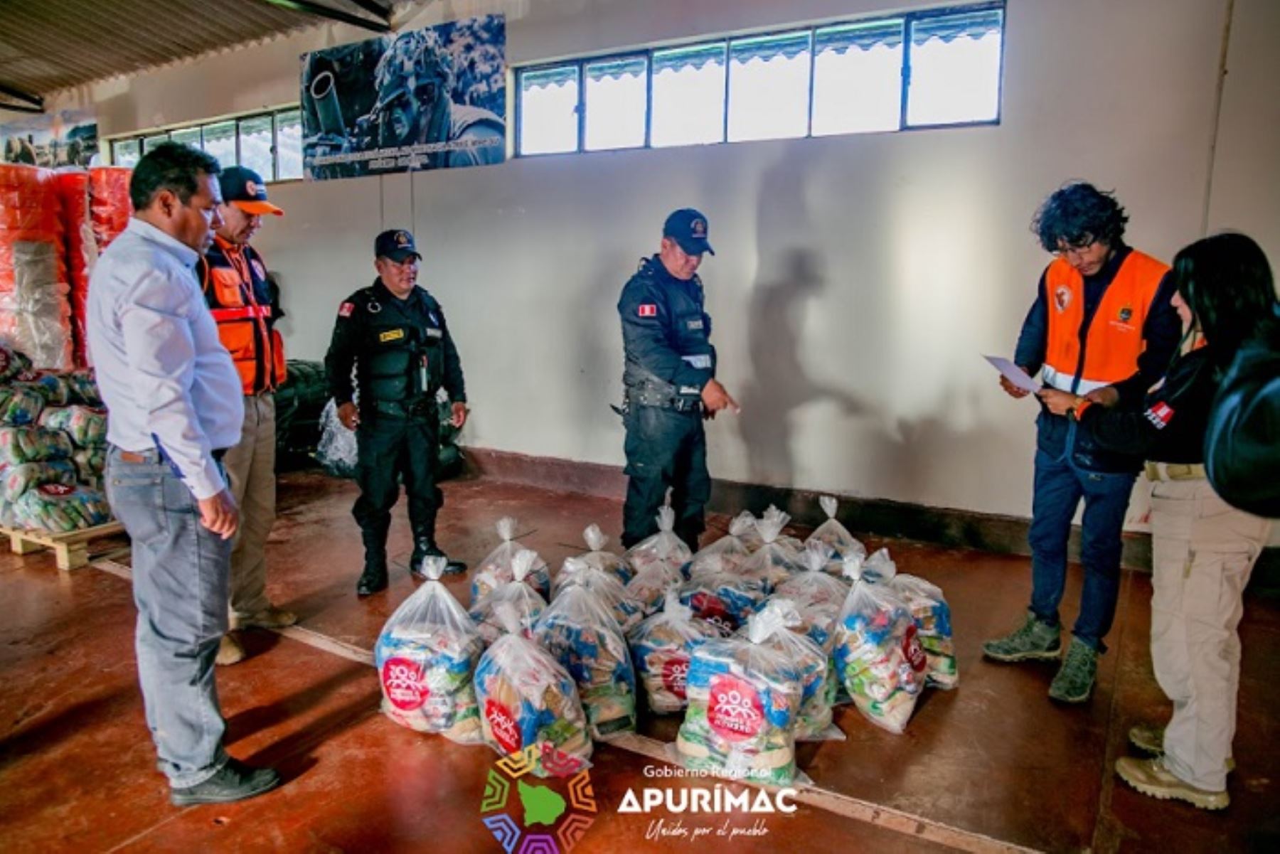 También se entregó ayuda humanitaria a la provincia apurimeña de Aymaraes, que fue declarada en emergencia por los embates de la naturaleza.