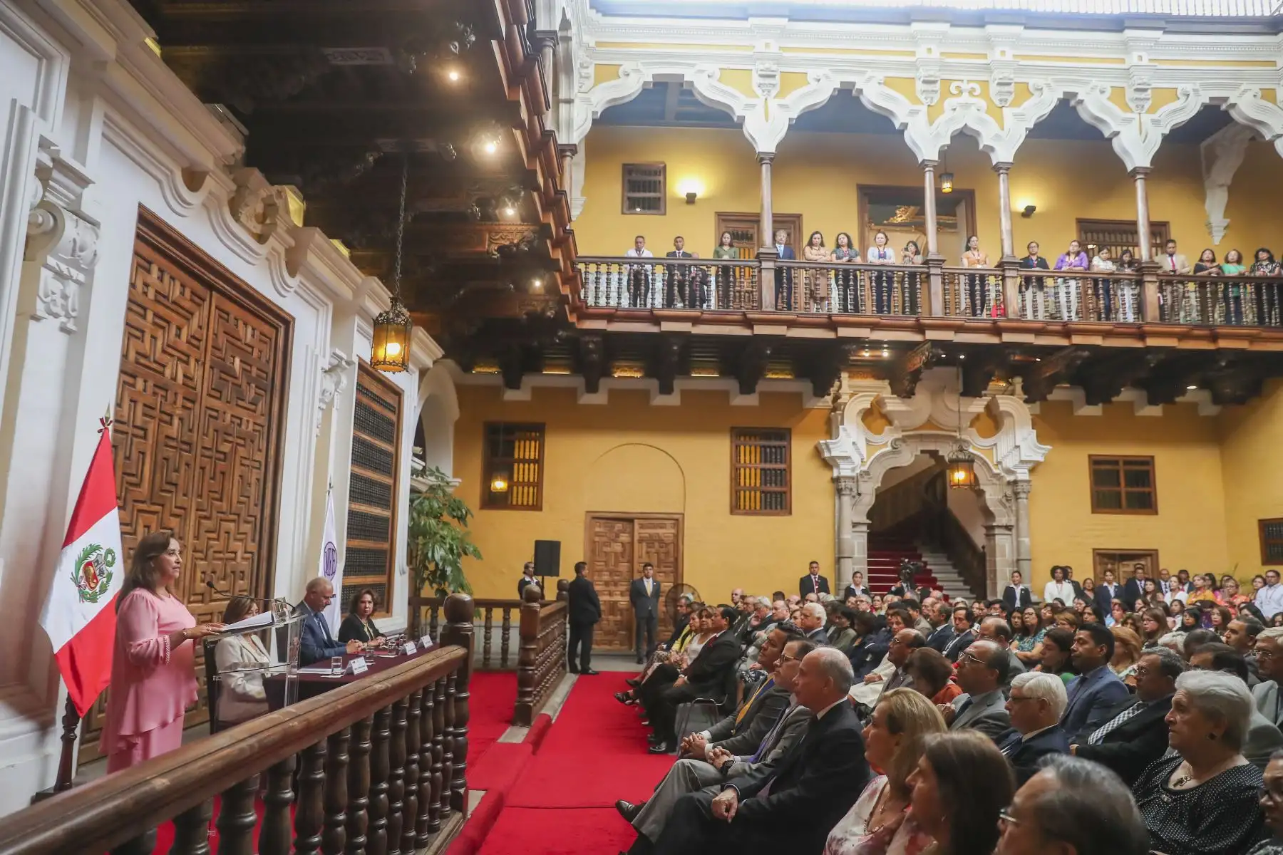 La presidenta de la república, Dina Boluarte, participó en la conferencia magistral: “Avances en retos en materia de derechos de las mujeres en el ámbito internacional y nacional”. Foto: ANDINA/Prensa Presidencia