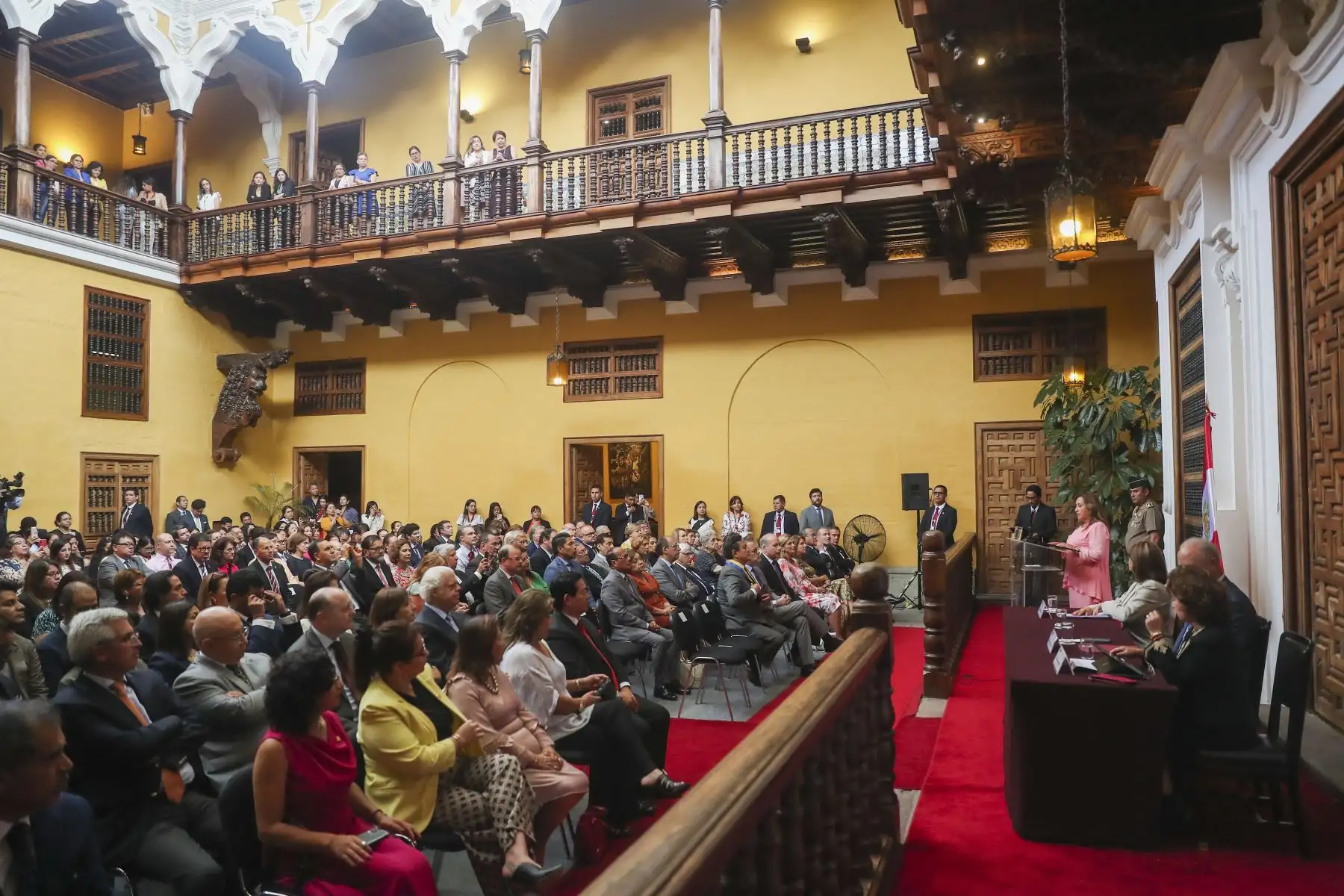 La presidenta de la república, Dina Boluarte, participó en la conferencia magistral: “Avances en retos en materia de derechos de las mujeres en el ámbito internacional y nacional”. 
Foto: ANDINA/Prensa Presidencia