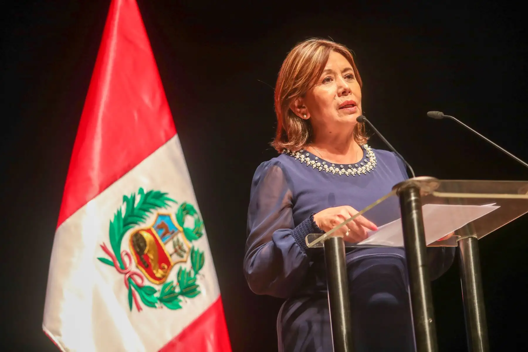 La presidenta de la república , Dina Boluarte Zegarra, participó en el reconocimiento a las mujeres líderes por el desarrollo en igualdad, el cual busca reconocer a doce mujeres que destacan por su labor y trayectoria de vida.
Foto: ANDINA/Presidencia Perú