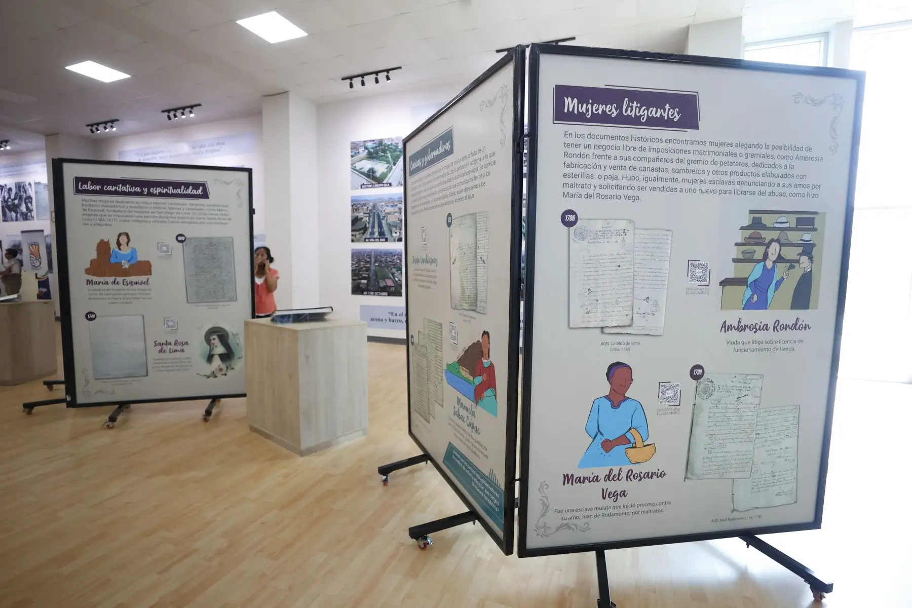 Inauguran exposición itinerante protagonistas: mujeres en la historia del Perú, en Palacio de la Juventud de Villa El Salvador . Foto: ANDINA/ Vidal Tarqui