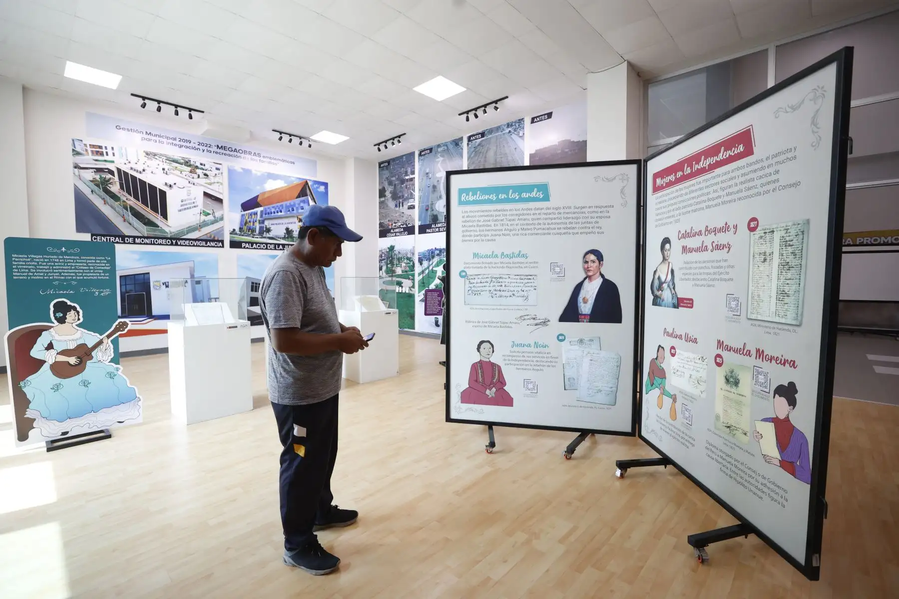 Inauguran exposición itinerante protagonistas: mujeres en la historia del Perú, en Palacio de la Juventud de Villa El Salvador. Foto: ANDINA/ Vidal Tarqui