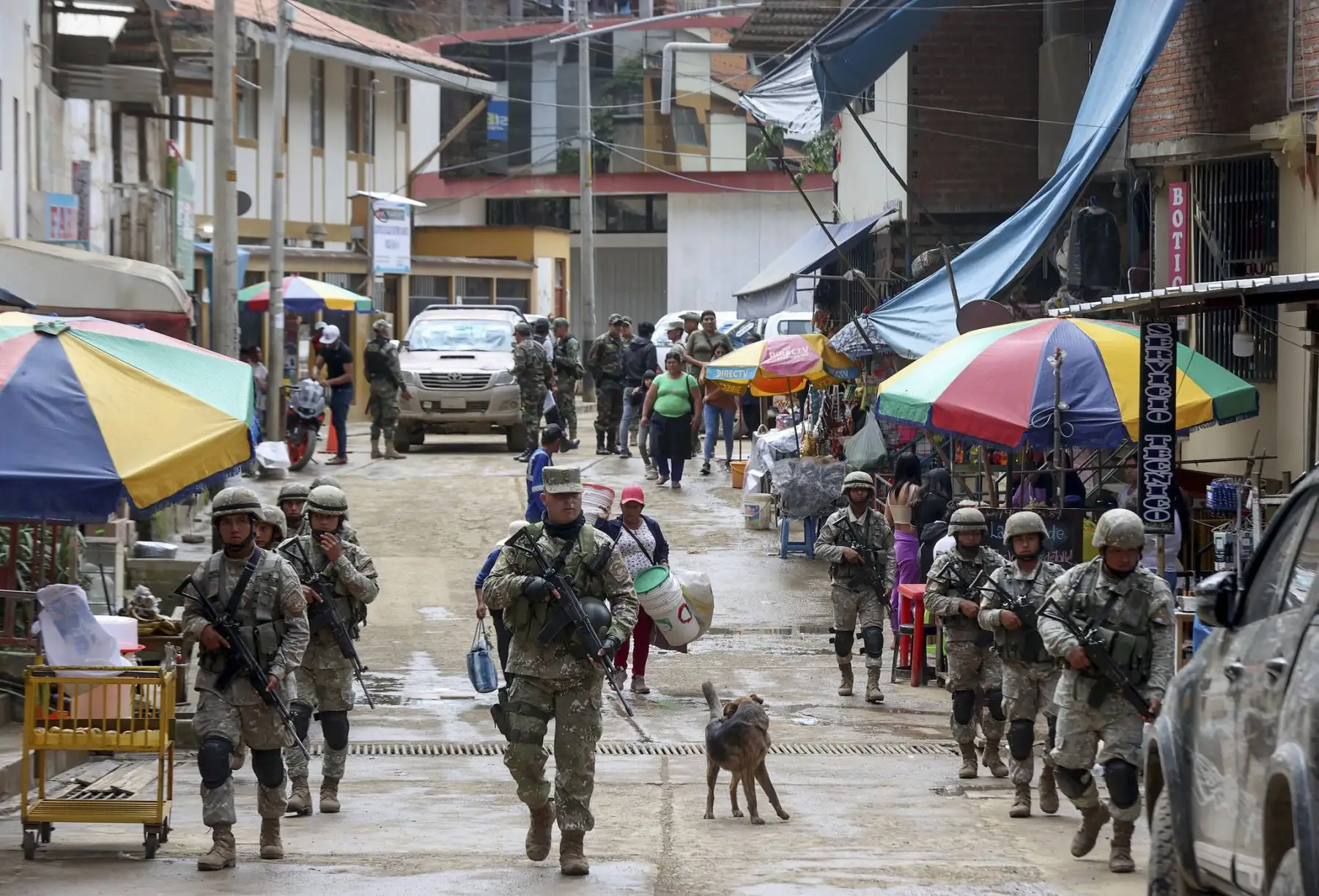 Tras 20 días de la declaratoria de emergencia en la provincia de Pataz, región La Libertad, continúan los operativos, junto a la PNP, en contra de las organizaciones criminales que se mueven principalmente por la minería ilegal. Foto: Mindef