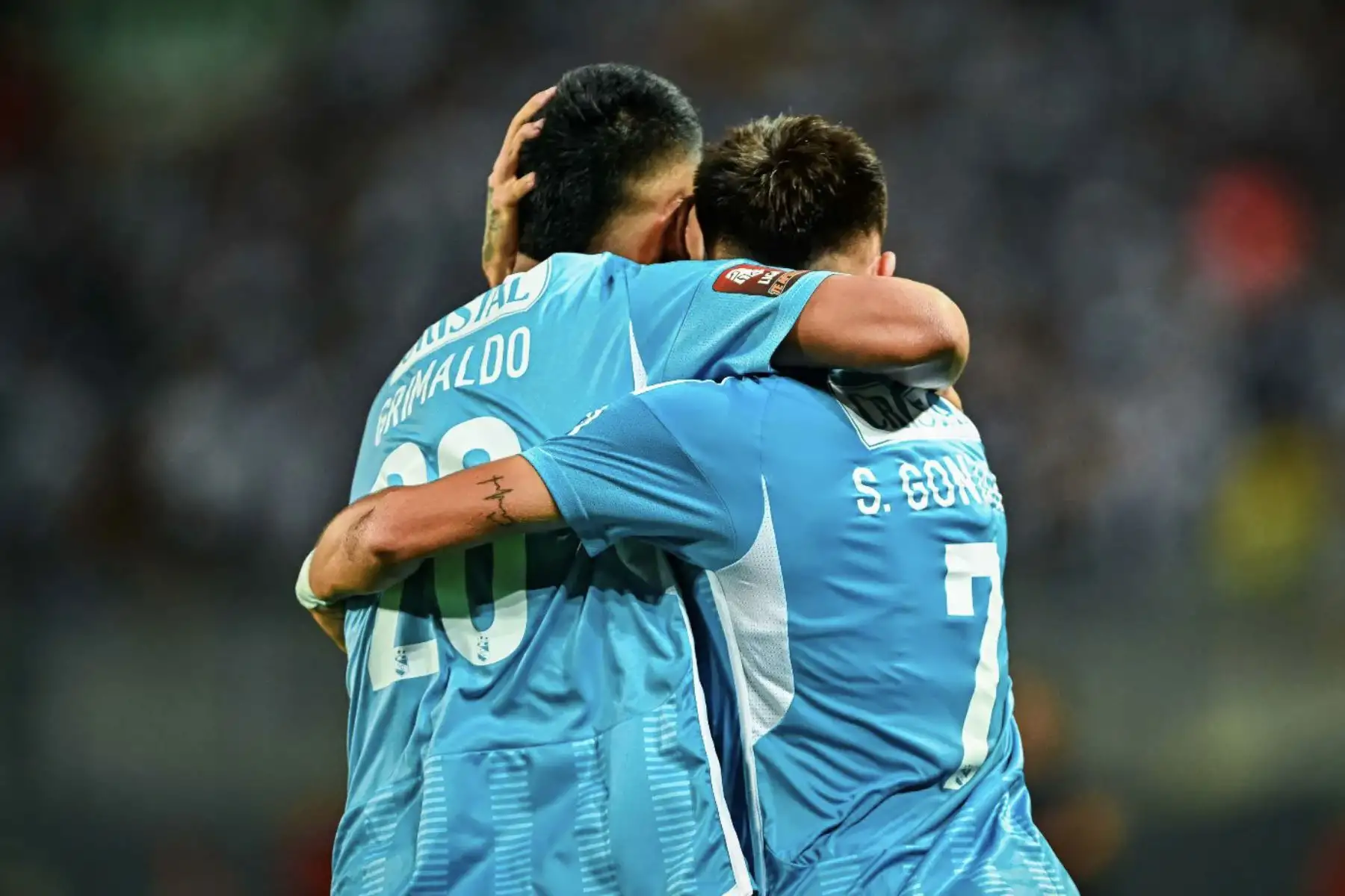 Sebastián Gonzáles celebra el gol del empate. Foto: Sporting Cristal
