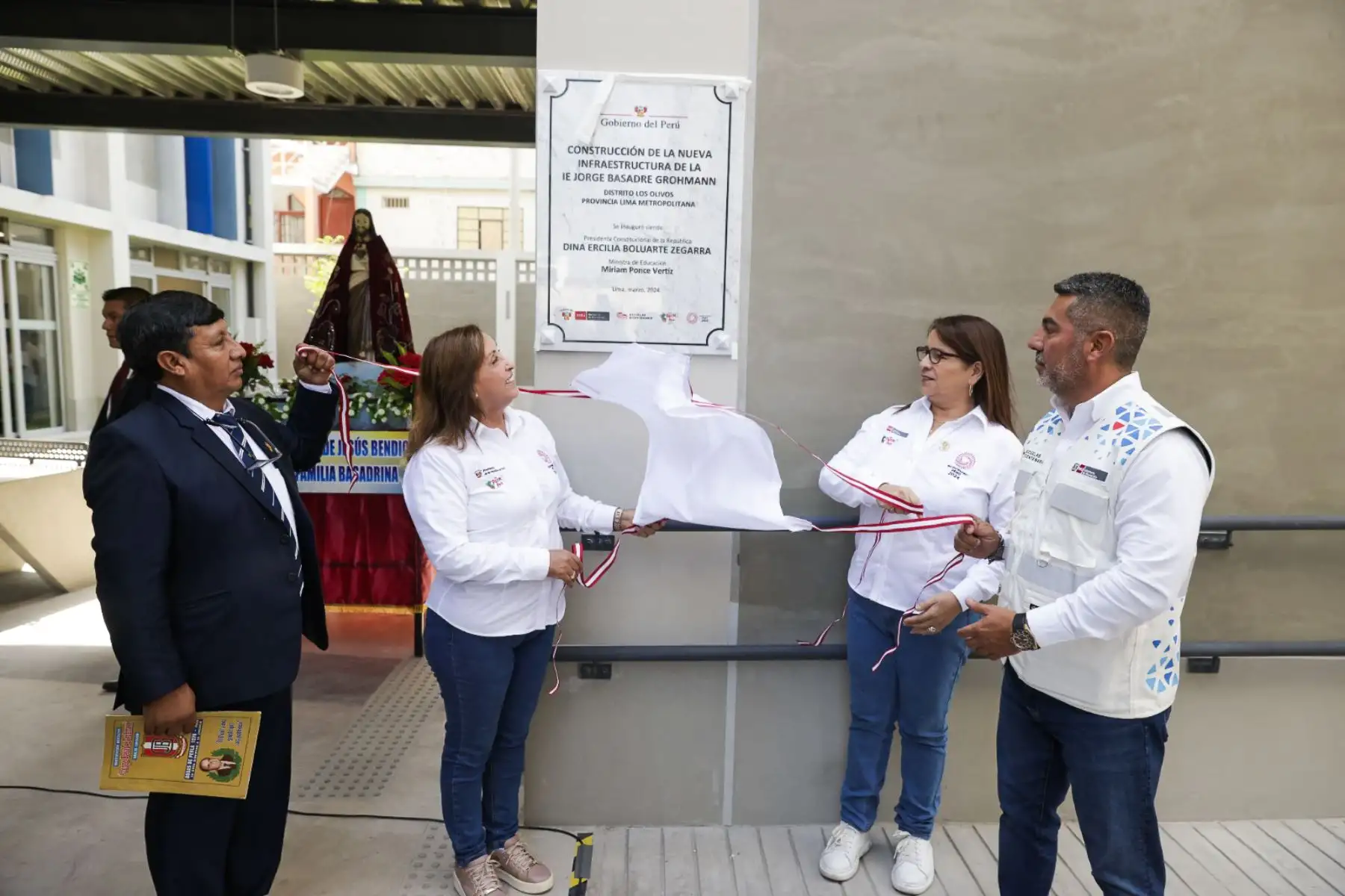 En el marco del inicio del año escolar 2024, la presidenta Dina Boluarte participa en la entrega de nuevas instalaciones de la I.E. San Felipe. Foto: ANDINA/ Prensa Presidencia