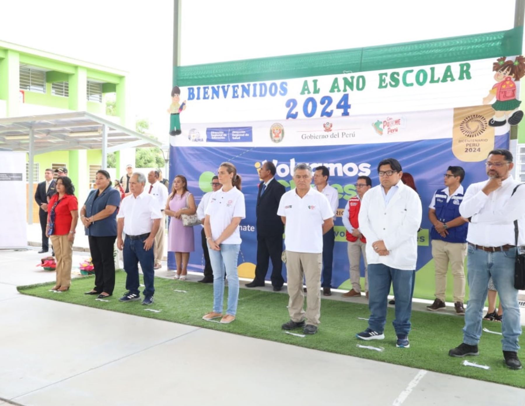 La ministra de Vivienda, Construcción y Saneamiento, Hania Pérez de Cuéllar, inauguró el Buen Inicio del Año Escolar en Piura, región donde más de 600,000 estudiantes retornaron a las aulas.