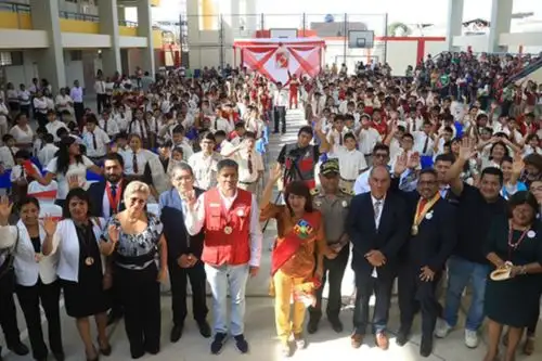 Participan en el Buen Inicio del Año Escolar 2024 en colegios de Lima y Cañete
