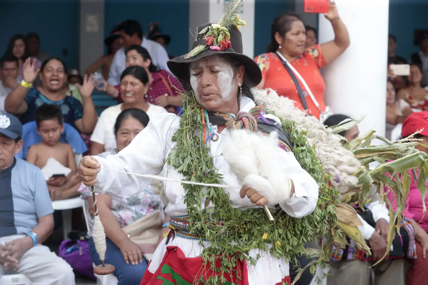 Carnaval de Pumpin Huallino 2024. Melodías tradicionales, alegría desbordante, belleza y danza seductoras son algunas de las cualidades que identifican al carnaval Huallino, uno de los más populares del Perú.
Foto: ANDINA/Vidal Tarqui