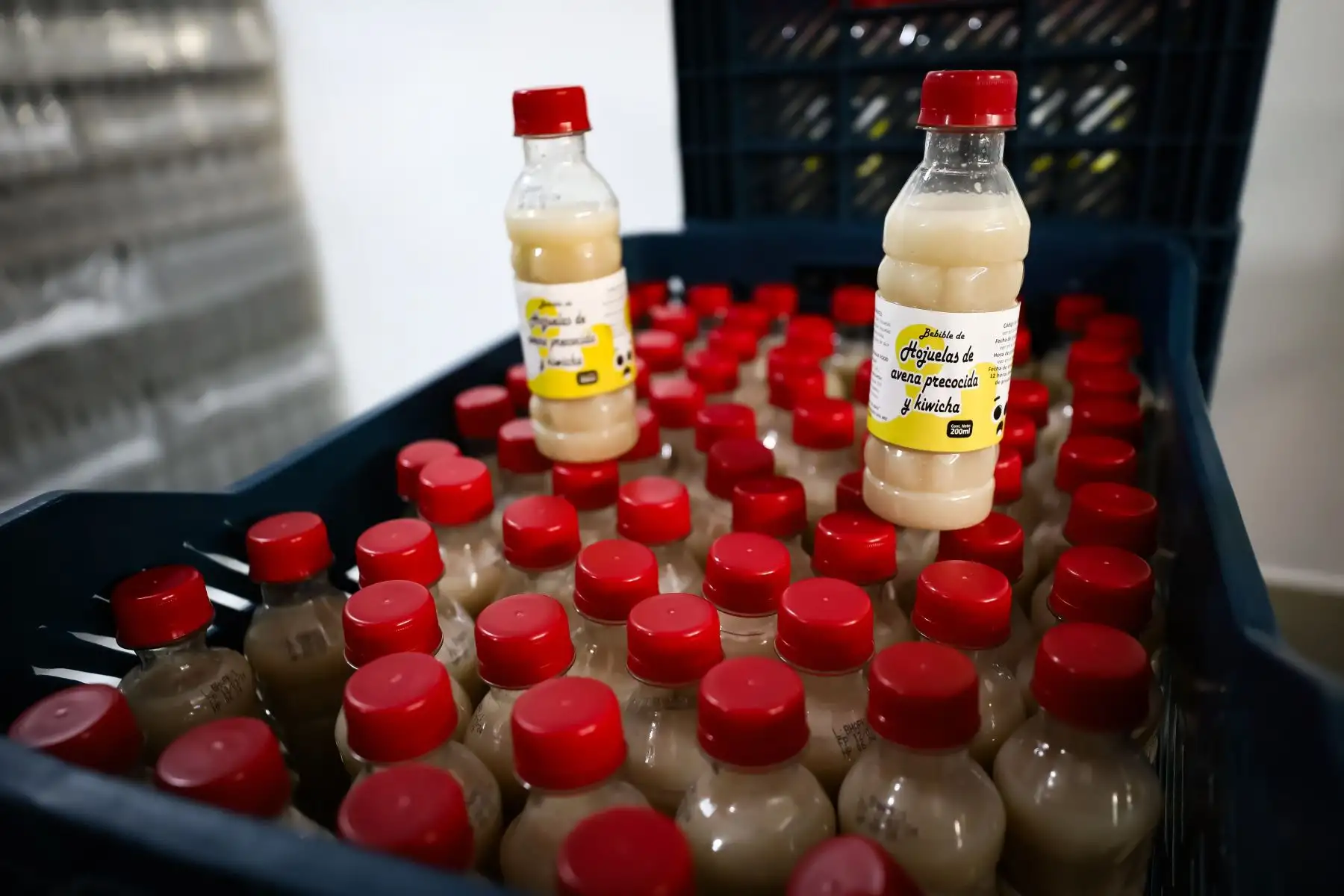 Las raciones de alimentos que entrega Qali Warma a los menores en edad escolar consiste en un bebible, un sólido y un huevo sancochado, que ya vienen listos para ser consumidos por los escolares en sus aulas. Foto: ANDINA/Midis
