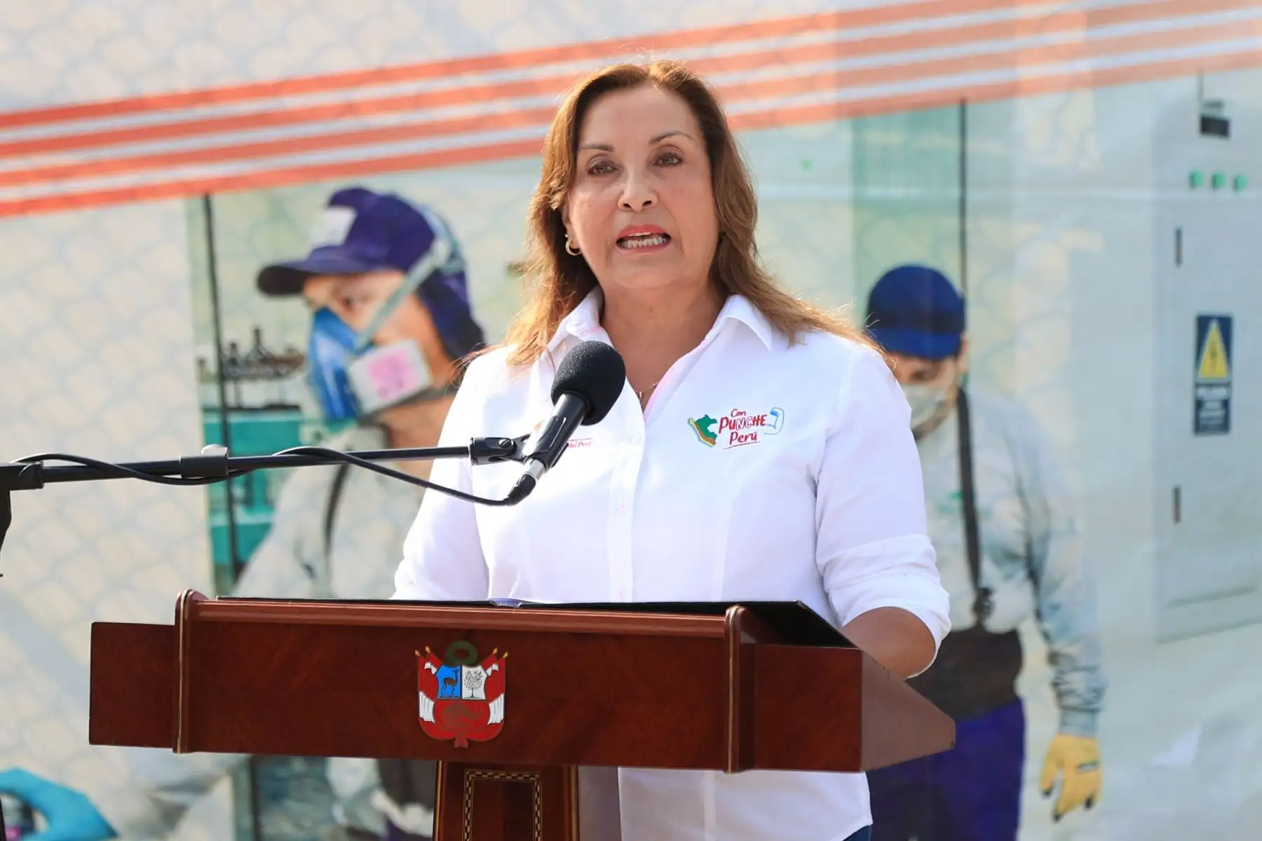 La presidenta de la república, Dina Boluarte, participa en la ceremonia de incineración de drogas decomisadas por la Policía Nacional del Perú (PNP).  Foto: ANDINA/Jhonel Rodríguez Robles