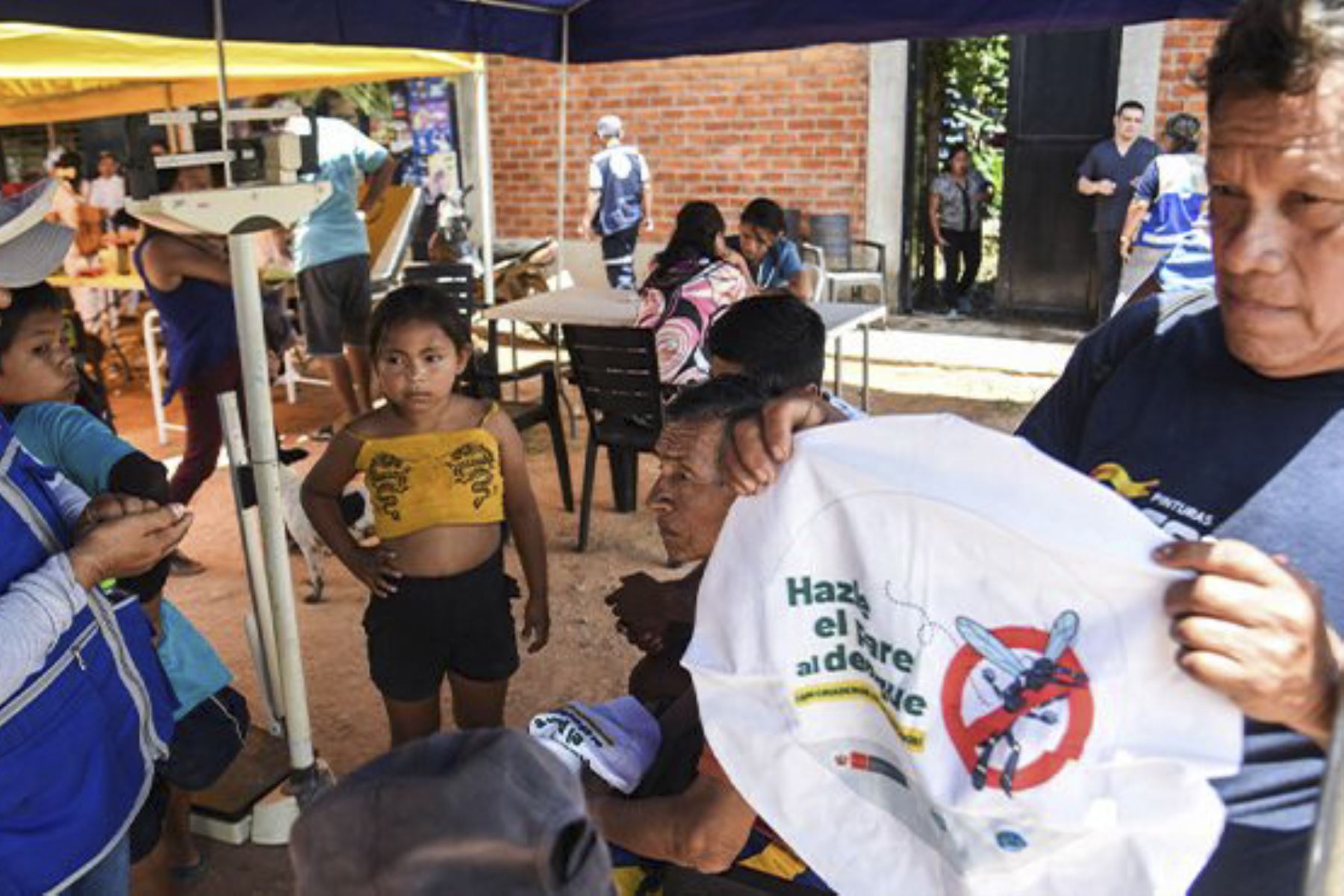 Además de la atención médica se ha desplegado equipos con personal especializado en epidemiología. Foto: ANDINA/Minsa