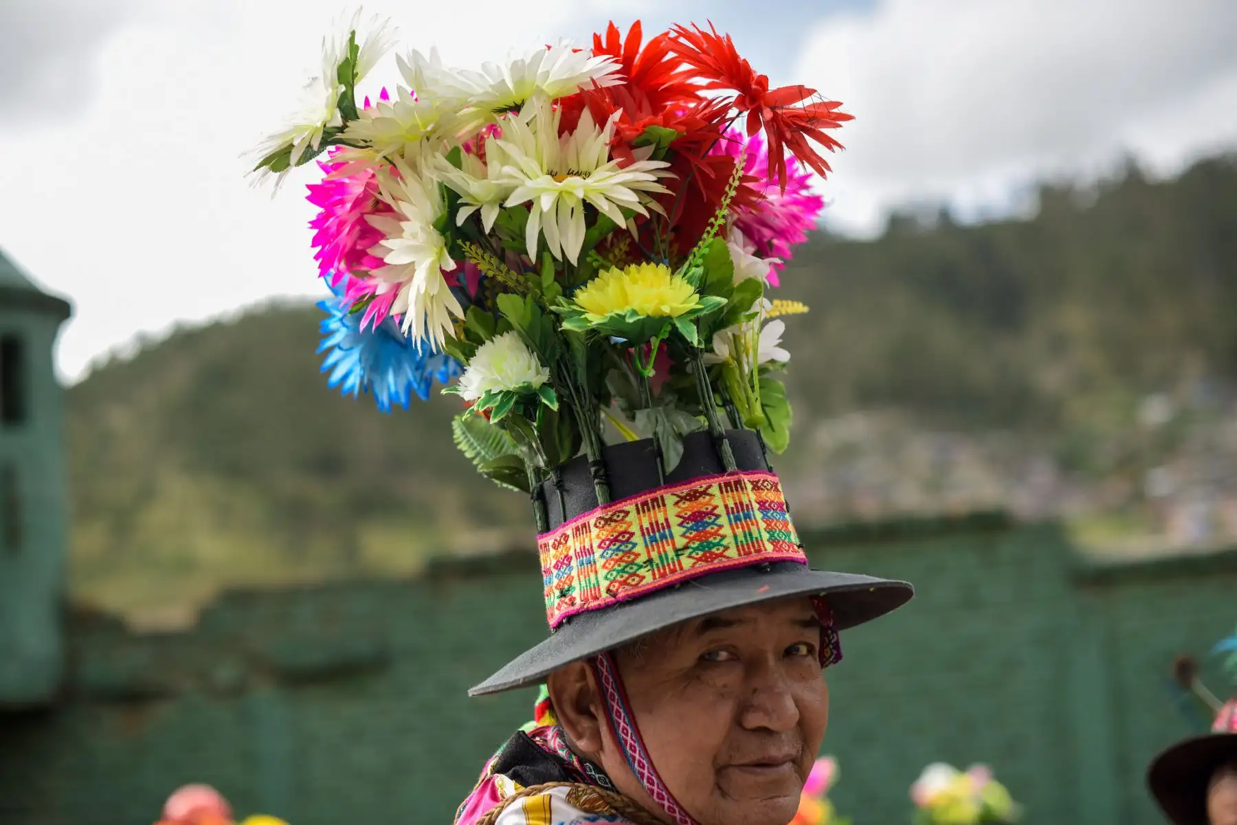 El Proyecto Especial Bicentenario del Ministerio de Cultura participó hoy en el gran pasacalle de comparsas que dio inicio al XVIII Encuentro del Carnaval Originario del Perú Pukllay 2024 Edición Bicentenario, desarrollado en la ciudad de Andahuaylas, región Apurímac, con el objetivo de celebrar la diversidad cultural y costumbres de nuestro país.
Foto: ANDINA/Bicentenario