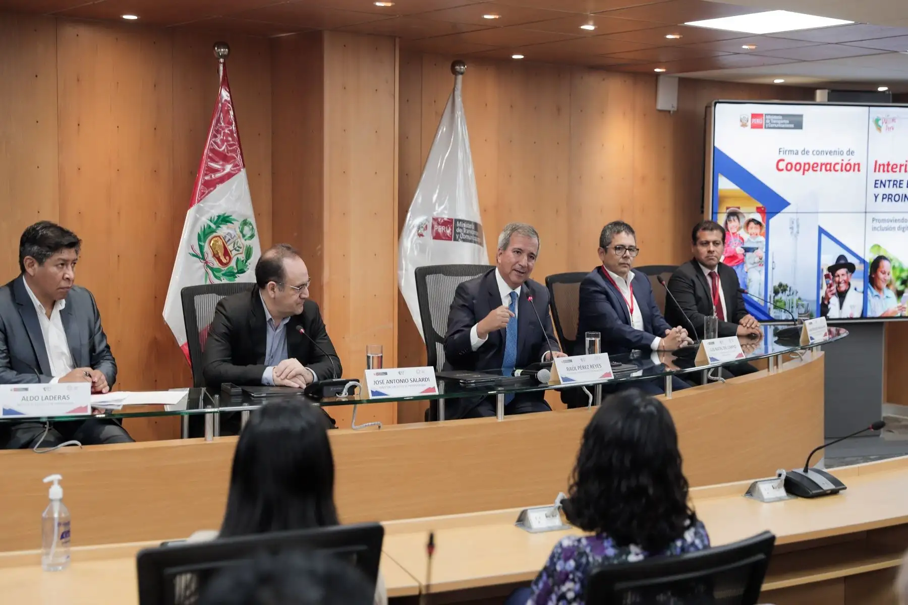 MTC y ProInversión firman convenio interinstitucional.