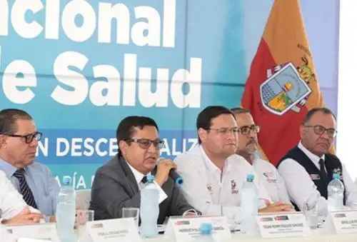 Con la finalidad de fortalecer la participación ciudadana en los temas de salud pública, se realizó la 28° Sesión Descentralizada del Consejo Nacional de Salud en la ciudad de Chiclayo, capital de la región Lambayeque. Contó con la asistencia del ministro de Salud, César Vásquez, los presidentes de 25 Consejos Regionales de Salud, las direcciones de redes integradas de salud de Lima Metropolitana y las direcciones y gerencias regionales de salud.