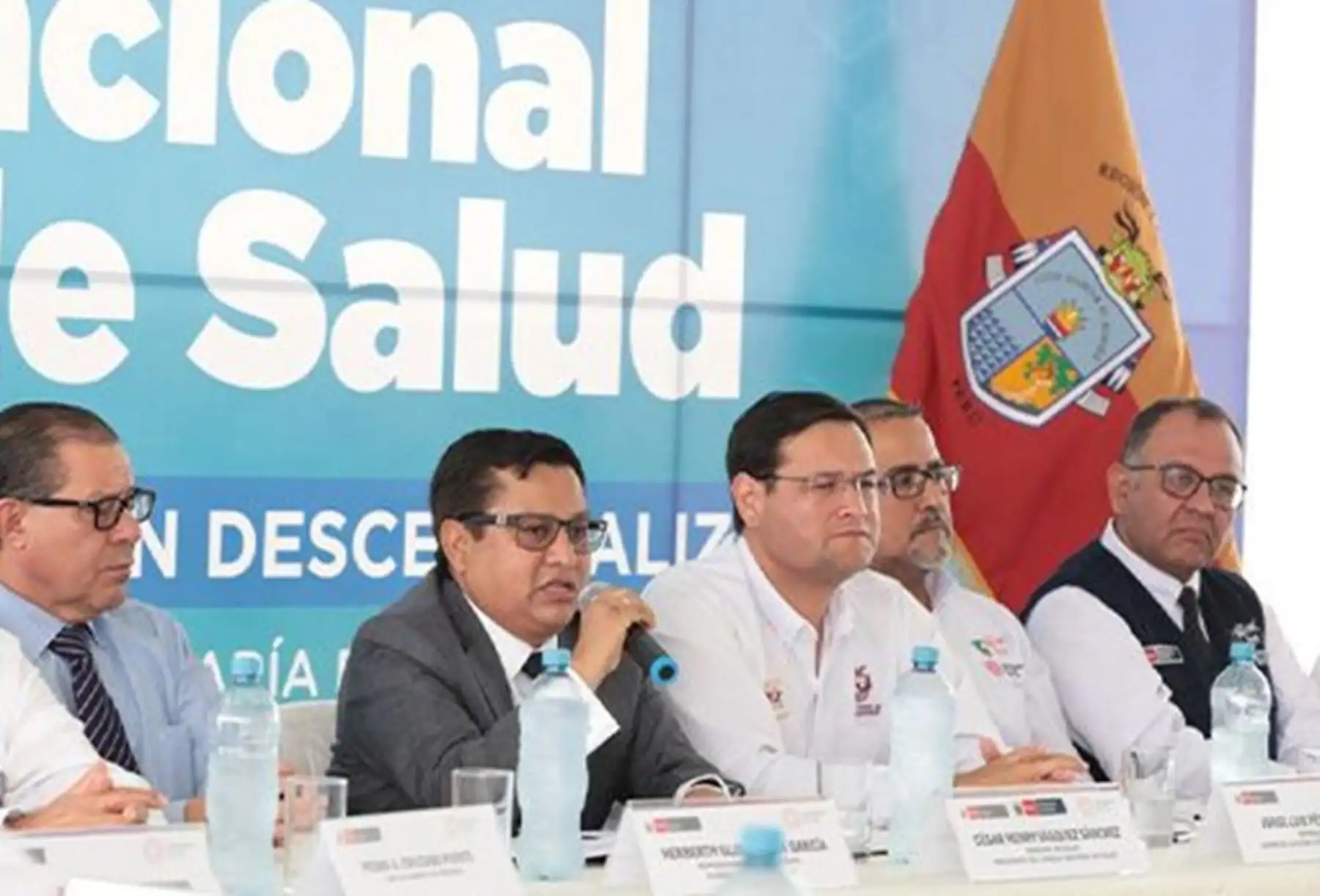 Con la finalidad de fortalecer la participación ciudadana en los temas de salud pública, se realizó la 28° Sesión Descentralizada del Consejo Nacional de Salud en la ciudad de Chiclayo, capital de la región Lambayeque. Contó con la asistencia del ministro de Salud, César Vásquez, los presidentes de 25 Consejos Regionales de Salud, las direcciones de redes integradas de salud de Lima Metropolitana y las direcciones y gerencias regionales de salud.