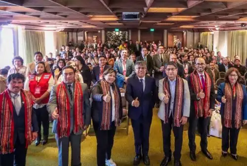 La viceministra de Políticas y Evaluación Social del Midis, Fanny Montellanos, participó en Cusco de la “II Reunión Ejecutiva Nacional de Gerentes Regionales de Desarrollo Social” en la que 13 funcionarios asumieron el compromiso de impulsar la construcción de agendas de desarrollo social para planificar y articular acciones sectoriales y territoriales que permitan brindar, con calidad y de manera oportuna, los servicios a la población.