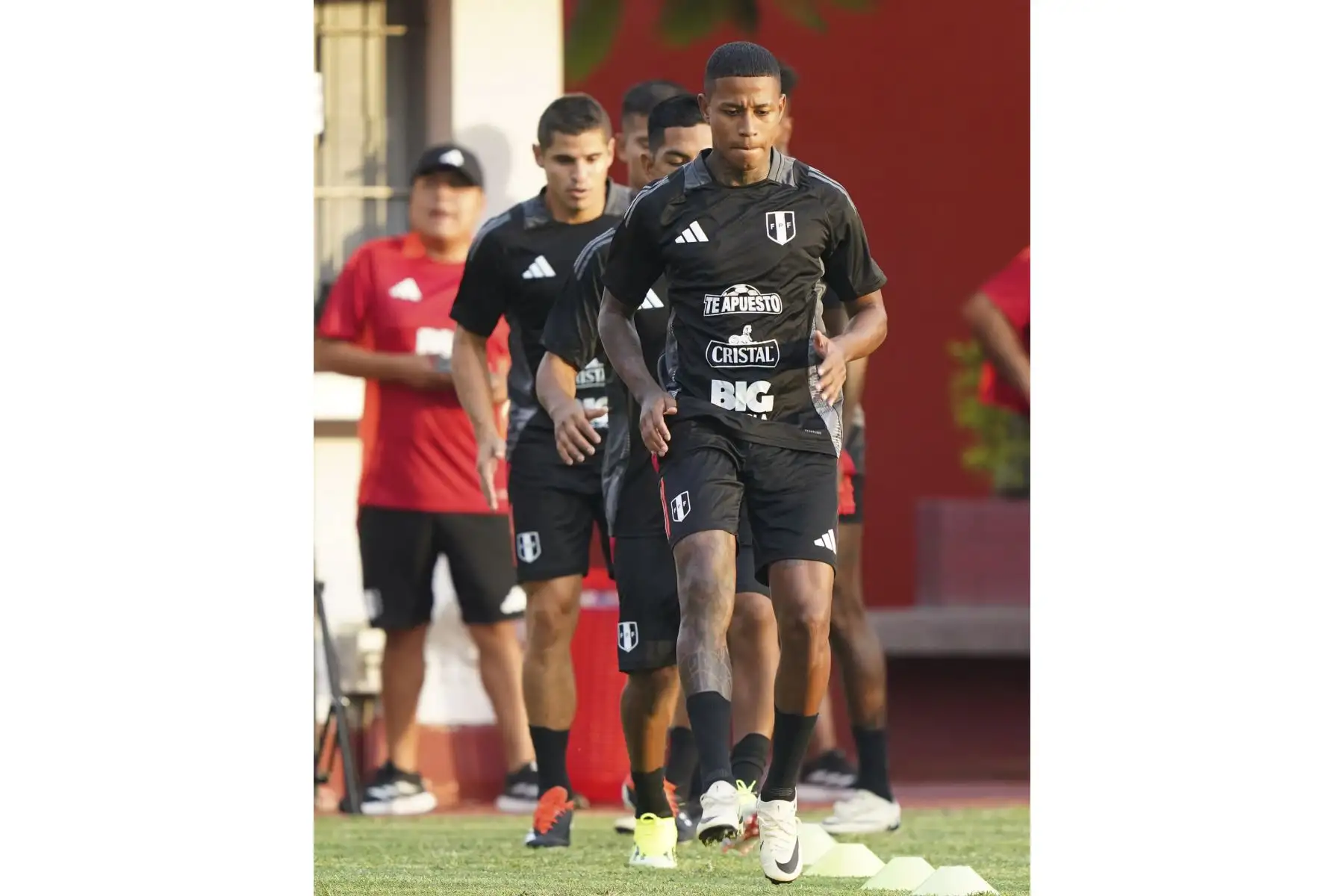Andy Polo, jugador de Universitario de Deportes. La selección peruana continúa con los entrenamientos en la Videna para su partido encuentro amistoso ante Nicaragua. Foto: FPF