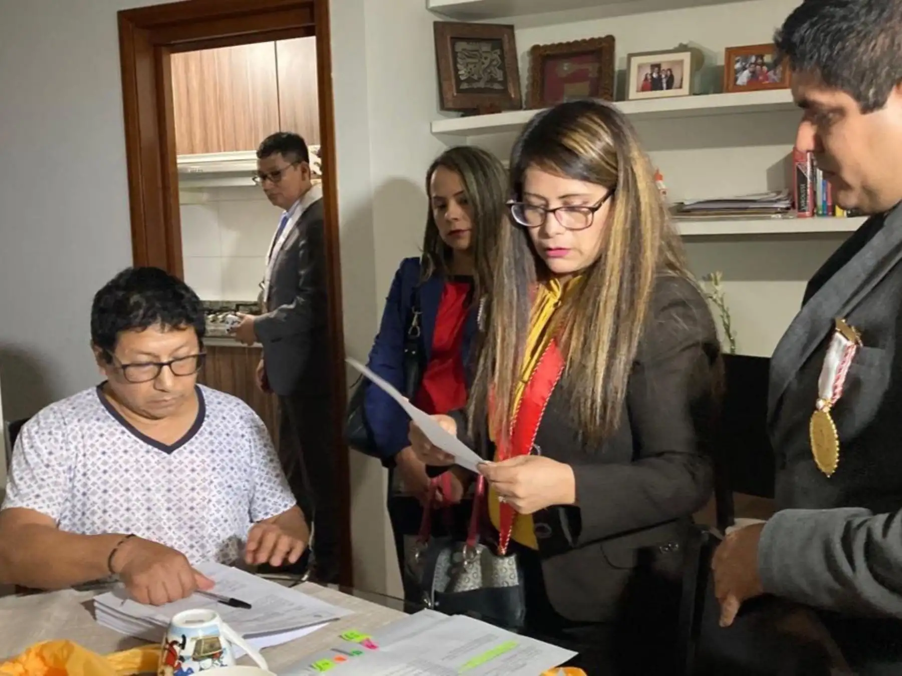 La Fiscalía de la Nación, a través del Área de Enriquecimiento Ilícito y Denuncias Constitucionales, ejecuta operativo simultáneo en las regiones de Lima y Moquegua, en la investigación seguida contra Martín Alberto Vizcarra Cornejo y Edmer Trujillo Mori. Foto: Ministerio Público