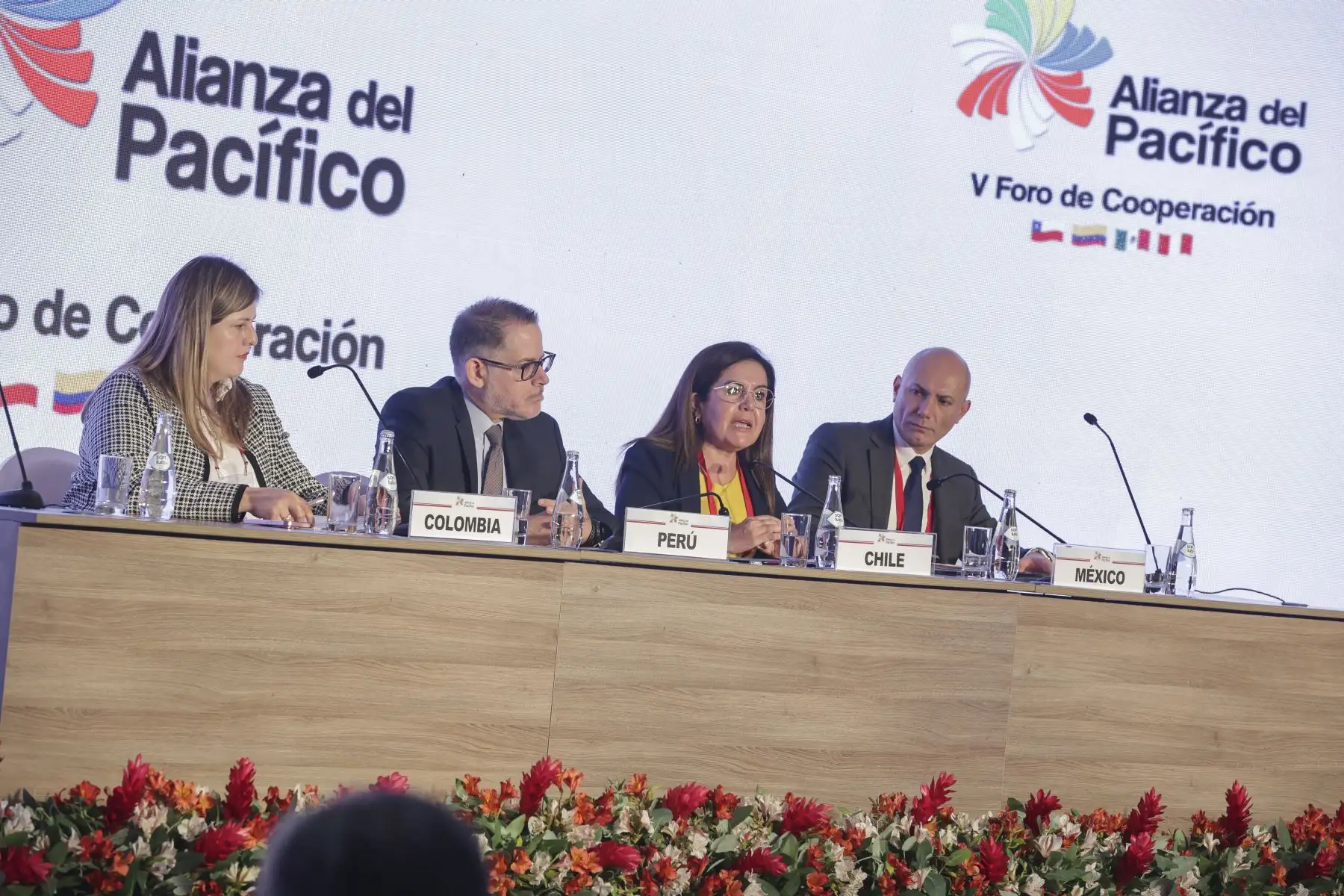 El Viceministro de Relaciones Exteriores, Embajador Ignacio Higueras Hare, acompañado por los coordinadores nacionales de Chile, Colombia y México, inaguró el  V Foro de Cooperación de la Alianza del Pacífico, que desarrolla bajo la Presidencia Pro Tempore del Perú. En este encuentro se busca dialogar y explorar oportunidades de cooperación internacional en beneficio de los ciudadanos de los paises integrantes de la Alianza. 
Foto: ANDINA/Andrés Valle