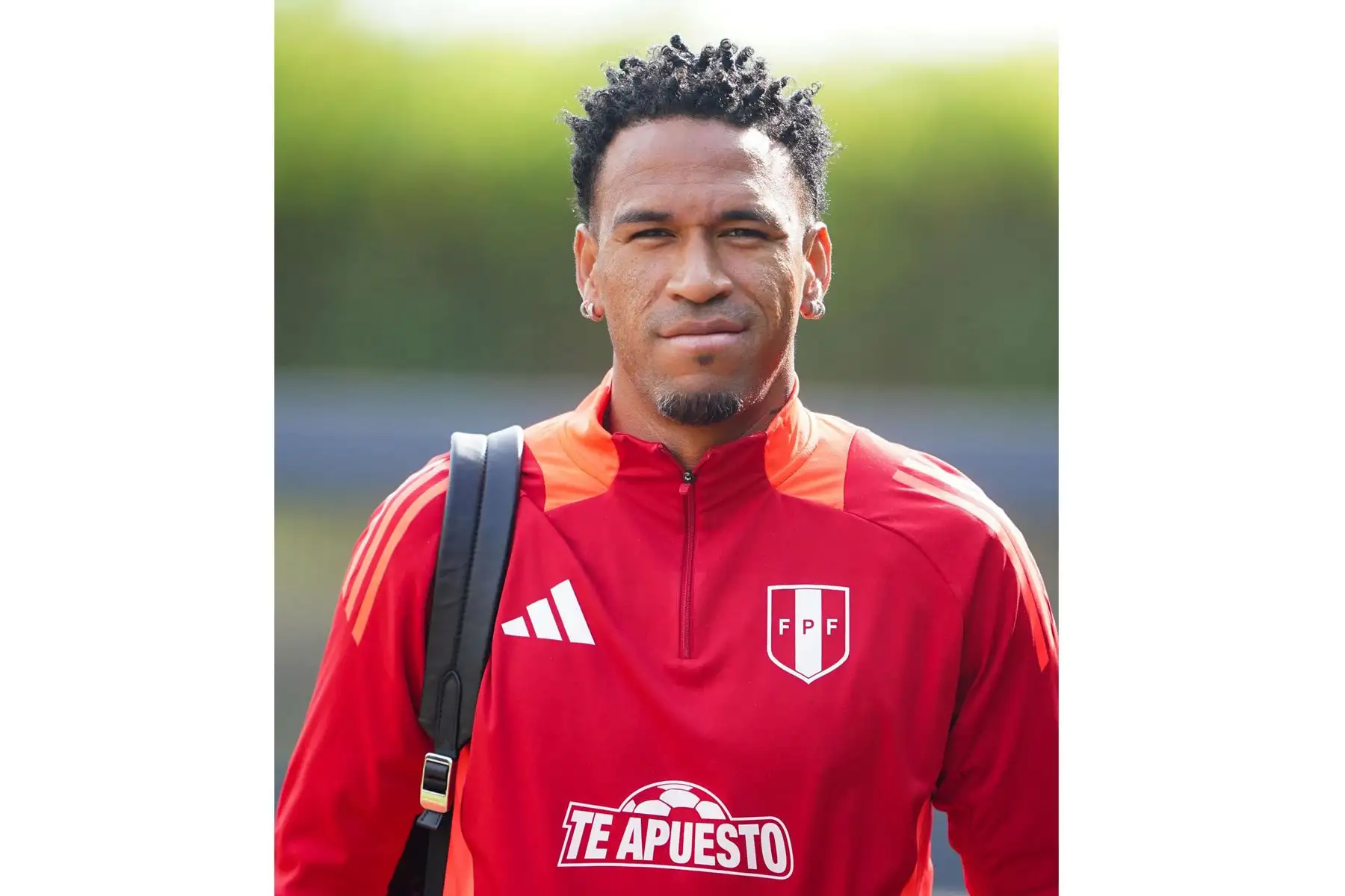 Pedro Gallese, jugador convocado por el técnico Jorge Fossati para la Selección Peruana de Fútbol, entrena junto con sus compañeros en la Videna de San Luis con miras a los partidos amistosos contra las selecciones de Nicaragua y República Dominicana. Foto: FPF