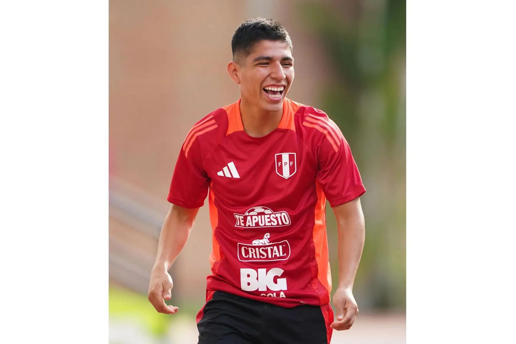 Piero Quispe, jugador convocado por el técnico Jorge Fossati para la Selección Peruana de Fútbol, entrena junto con sus compañeros en la Videna de San Luis con miras a los partidos amistosos contra las selecciones de Nicaragua y República Dominicana. Foto: FPF