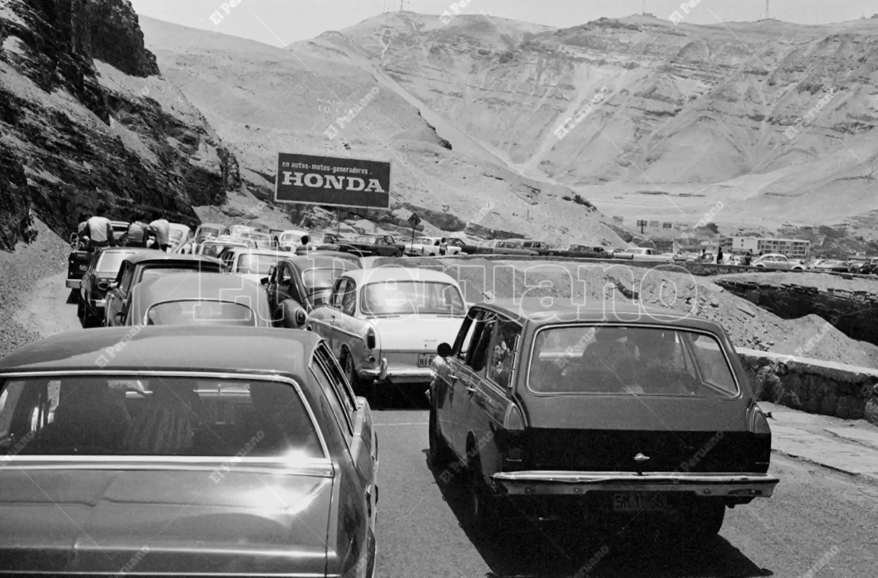 Lima - 13 febrero 1983 / Circuito de playa de la Costa Verde en Chorrillos.  Foto: Archivo Histórico de El Peruano / José Risco