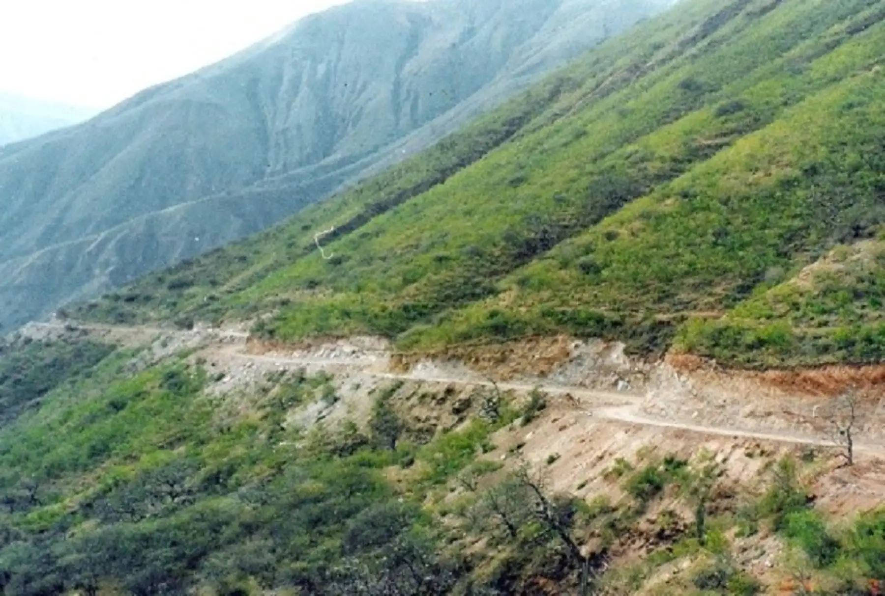 Más de S/ 100 millones destinará el Foncodes para financiar el mejoramiento de caminos vecinales durante el segundo semestre del 2024. Foto: ANDINA/difusión.