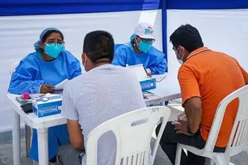 Con la participación de autoridades y personal de salud, se llevó a cabo una campaña de Búsqueda Activa de Casos. Foto: ANDINA/Difusión