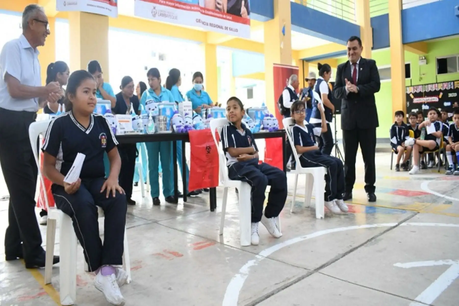 Autoridades de la Gerencia Regional de Salud Lambayeque exhortaron a los padres de familia a autorizar la vacunación de sus hijos.