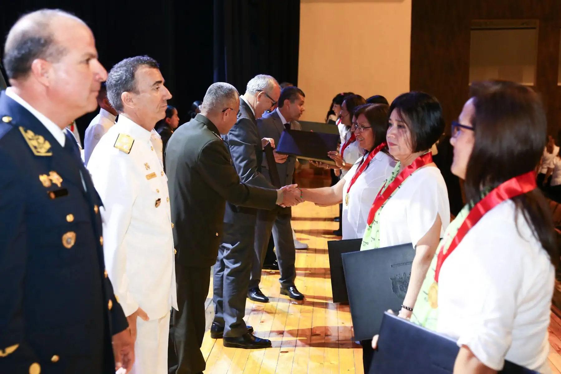 Un total de 157 instituciones educativas de los niveles básico regular, técnico productivo, superior pregrado y superior posgrado, pertenecientes al sector Defensa, iniciaron hoy el año académico 2024, con un más de 54 000 estudiantes, a nivel nacional. 
Foto: Mindef