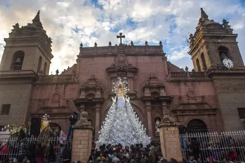 La Semana Santa en Ayacucho es la mayor festividad religiosa del Perú y la segunda del mundo.