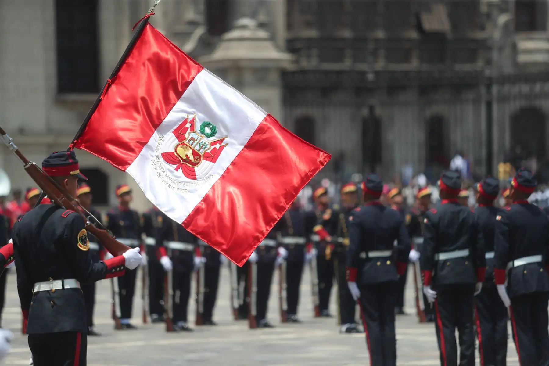 Tradicional cambio de guardia en Palacio de Gobierno. Foto: Presidencia