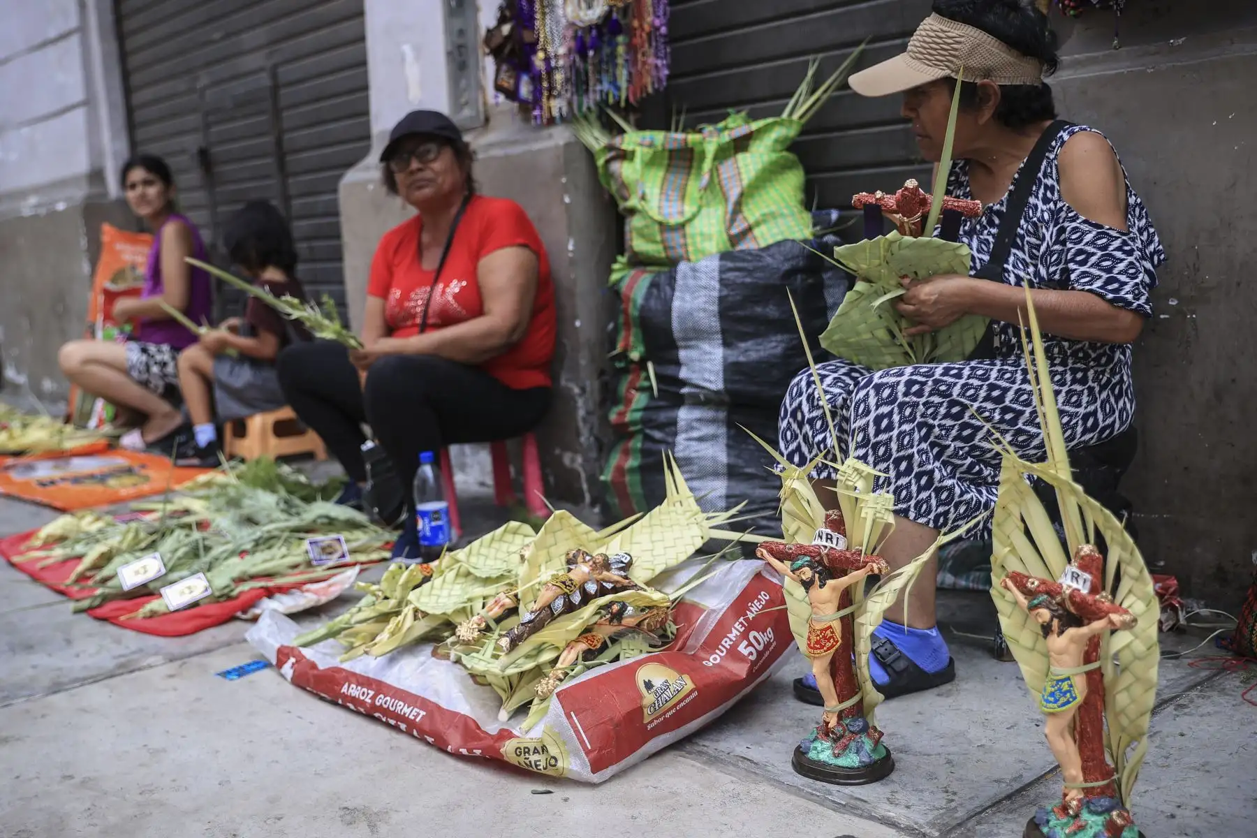Miles de devotos asistieron a las iglesias del Centro de Lima para celebrar el Domingo de Ramos, que marca el inicio de la Semana Santa. Foto: ANDINA/Jhonel Rodríguez Robles