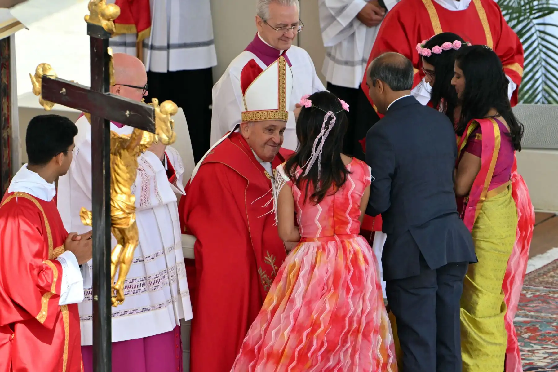 El Papa Francisco preside la misa del Domingo de Ramos en la plaza de San Pedro en el Vaticano. Foto: ANDINA/ AFP