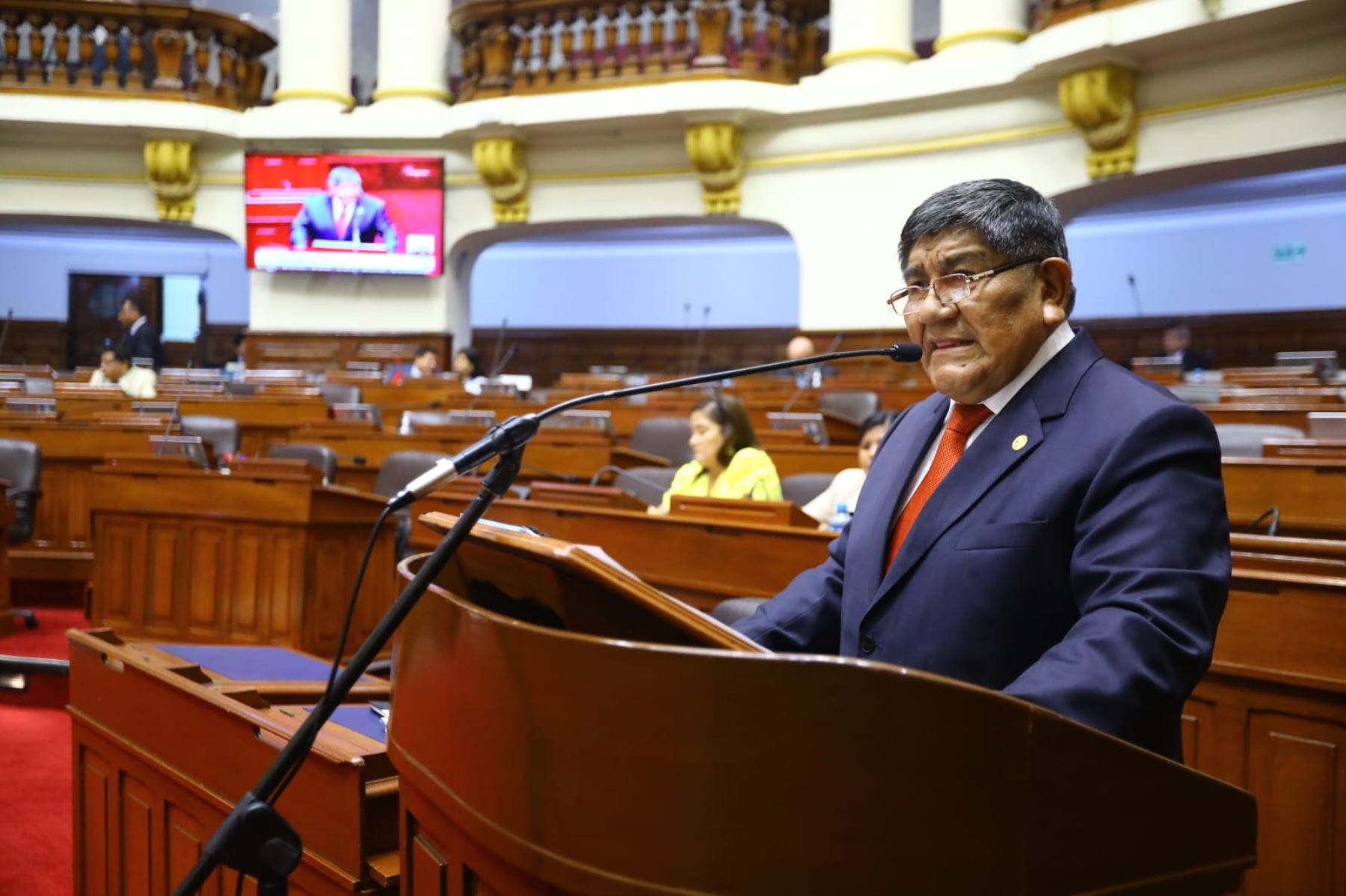 Ministro de Energía y Minas respondió pliego interpelatorio ante el Congreso