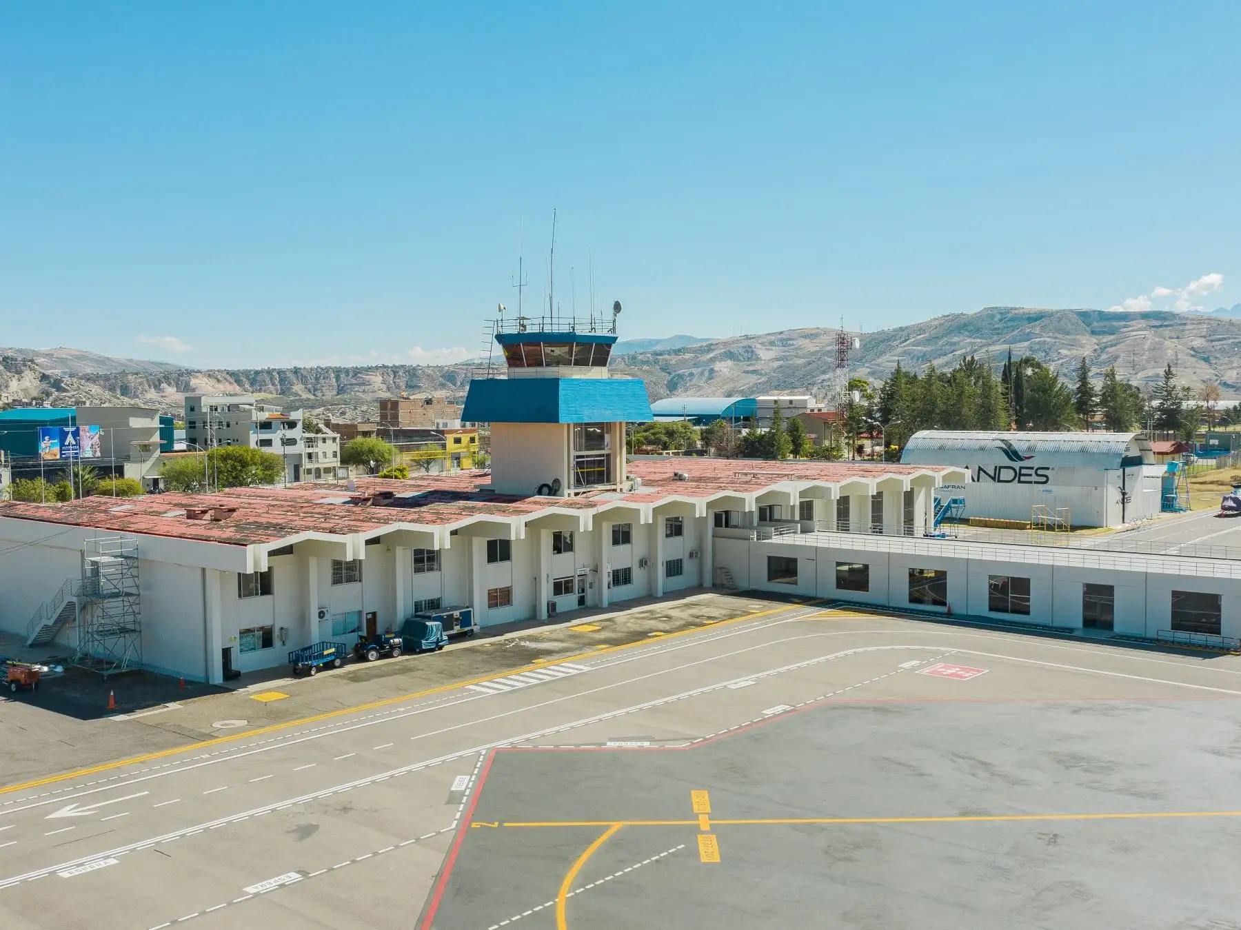 El aeropuerto de Ayacucho espera recibir más de 7,700 turistas durante el feriado largo por Semana Santa.