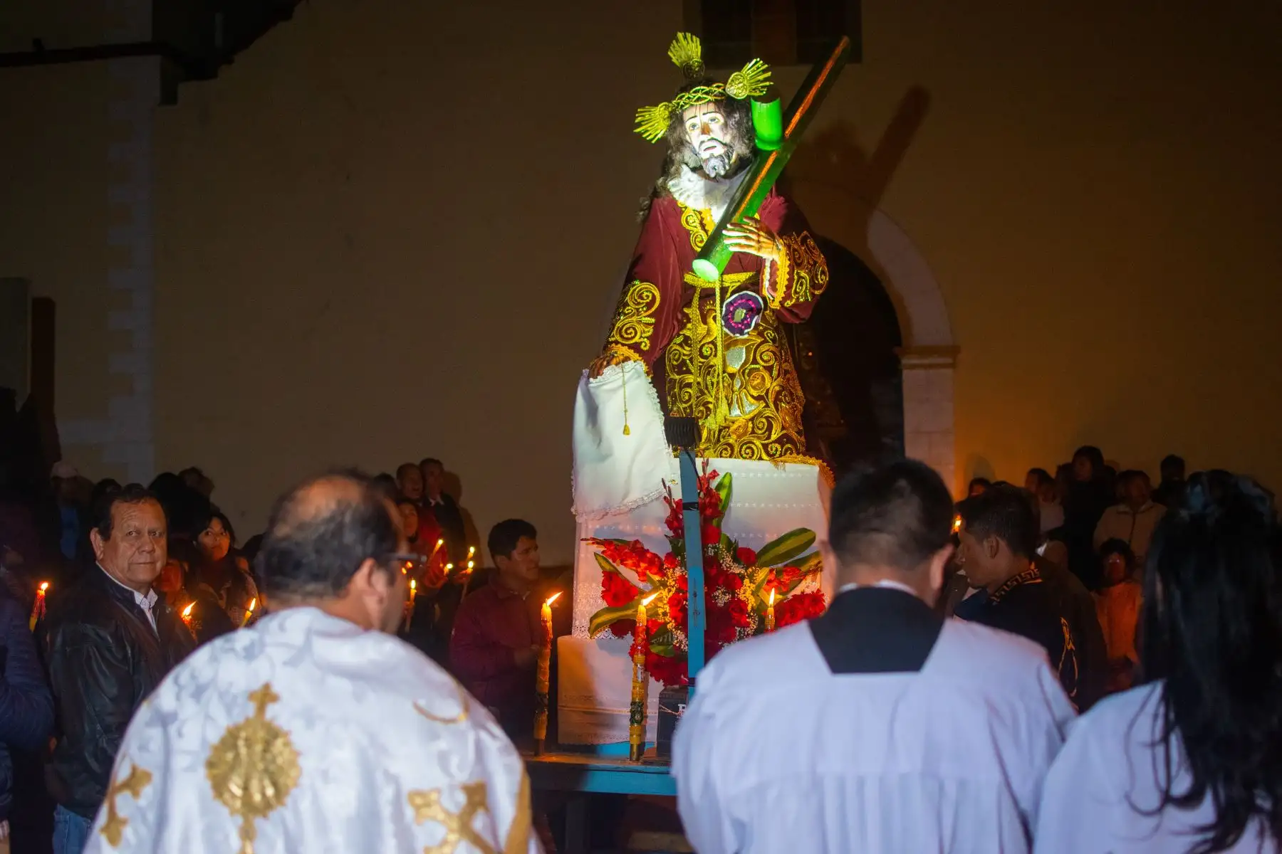 La Semana Santa es un momento de profunda reflexión y celebración en todo el mundo católico, y en el pintoresco distrito de Omate esta tradición adquiere una dimensión única, como lo reconoció el Ministerio de Cultura.
Foto: ANDINA/ Difusión