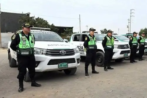 Con la finalidad de garantizar un viaje seguro a la población durante el feriado largo por Semana Santa, la División de Protección de Carreteras de la Policía Nacional del Perú (PNP) desplegó un total de 3,900 efectivos en distintos puntos de la red vial nacional.
