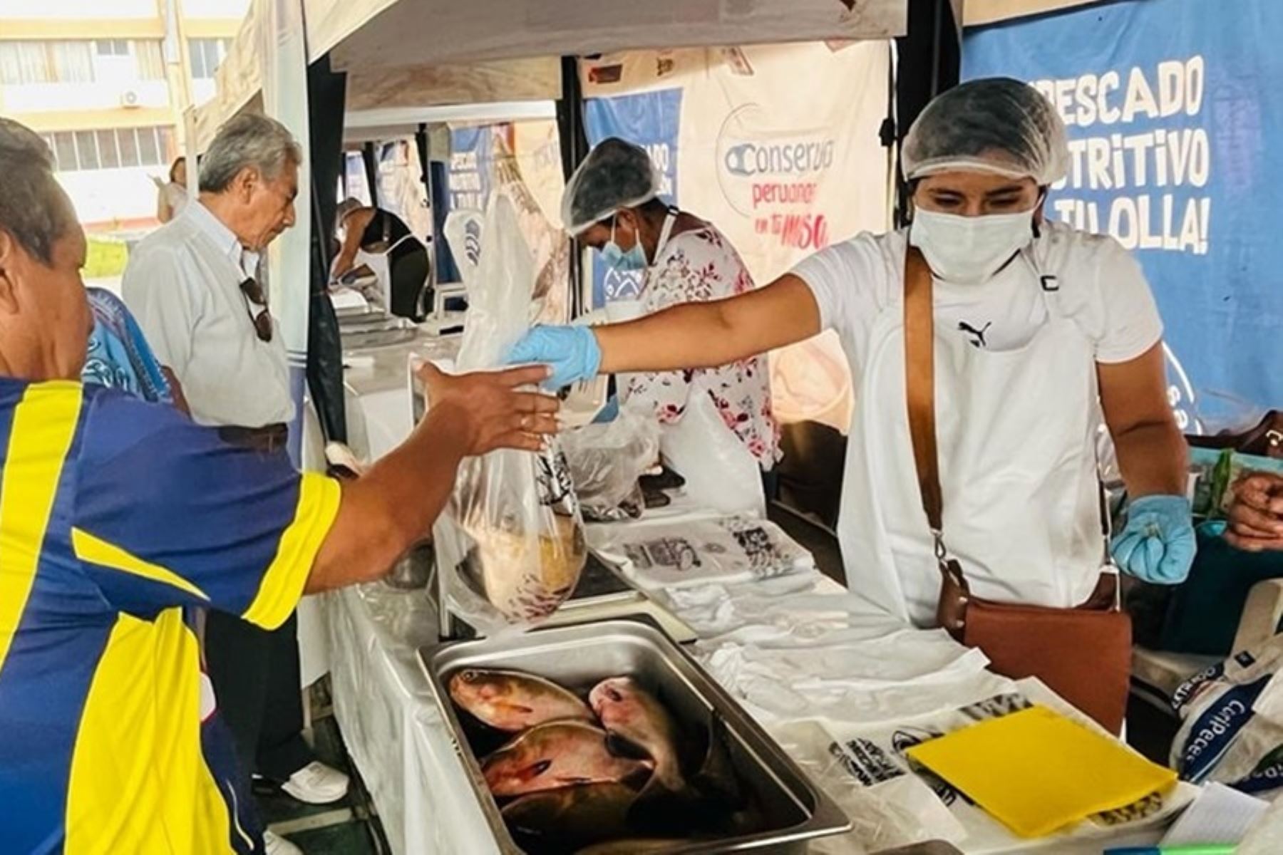 Durante la Semana Santa en la región Ucayali, los habitantes tienen la oportunidad de deleitarse con pescado fresco y nutritivo, a precios justos en la feria "Mi Pescadería".