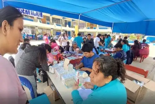 Con el Programa Escolares Saludables 2024 se atenderán a 18,065 estudiantes de los lugares más alejados de la  región Huánuco.