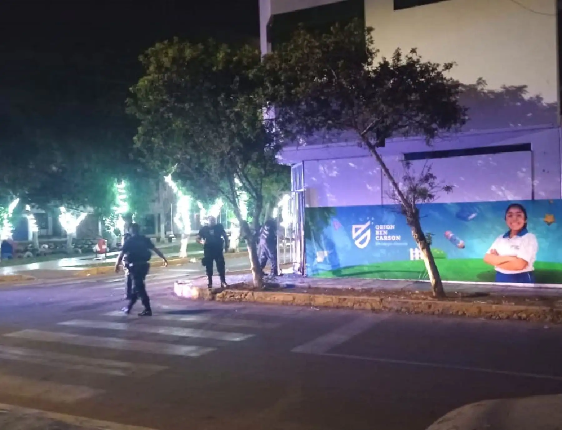 Desconocidos detonaron esta madrugada un artefacto explosivo en exteriores de un colegio privado de Trujillo y suspenden clases por seguridad. ANDINA/Difusión