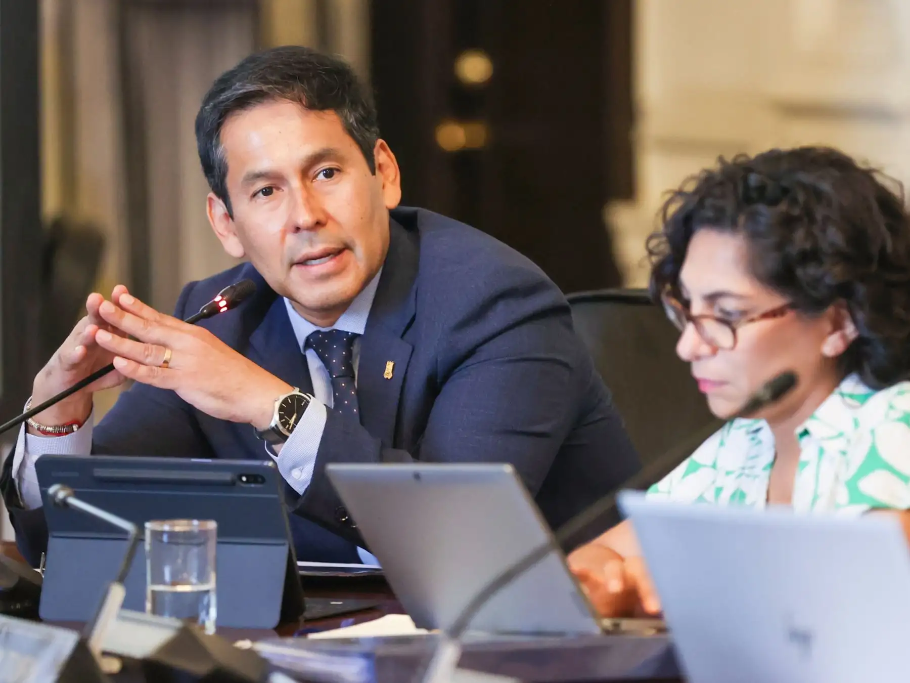 La presidenta Dina Boluarte encabeza, en estos momentos, el Consejo de Ministros, en el que se debaten medidas para fortalecer la lucha contra la delincuencia y el crimen organizado en todo el país. Foto: ANDINA/ Prensa Presidencia